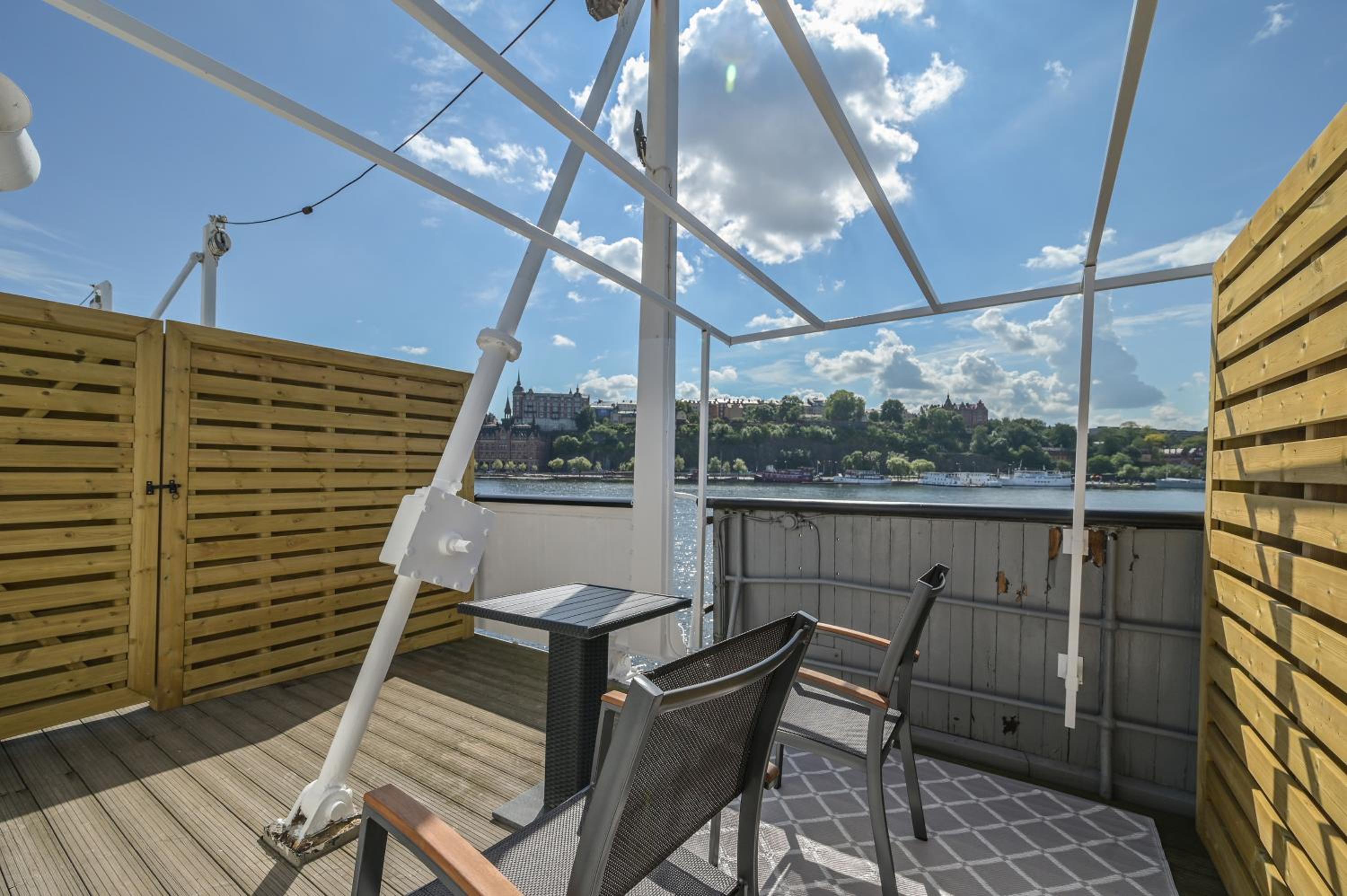 Mälardrottningen Yacht Hotel view 3