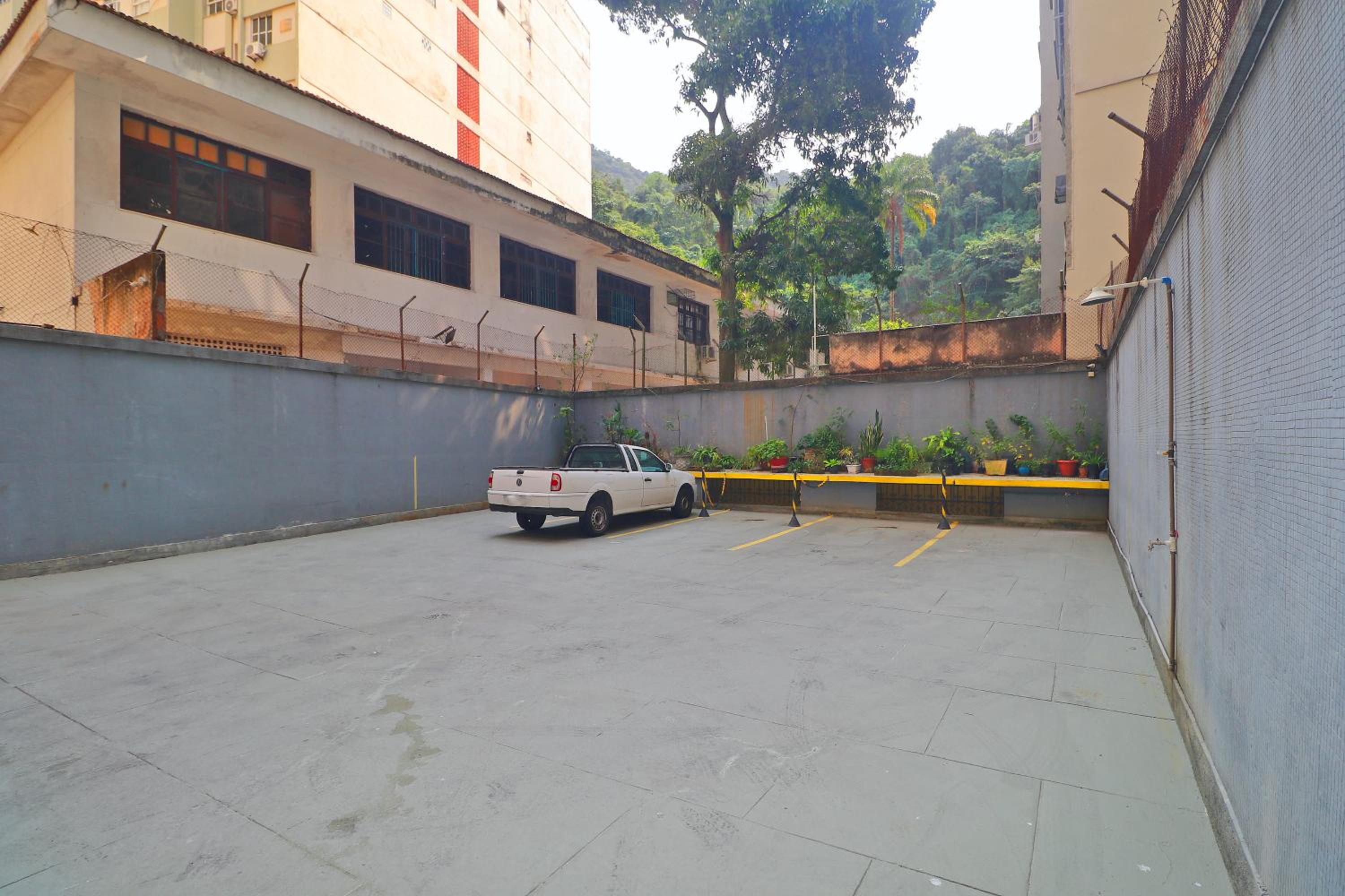 Belo sala 3 quartos com 2 suites para 6 pessoas
