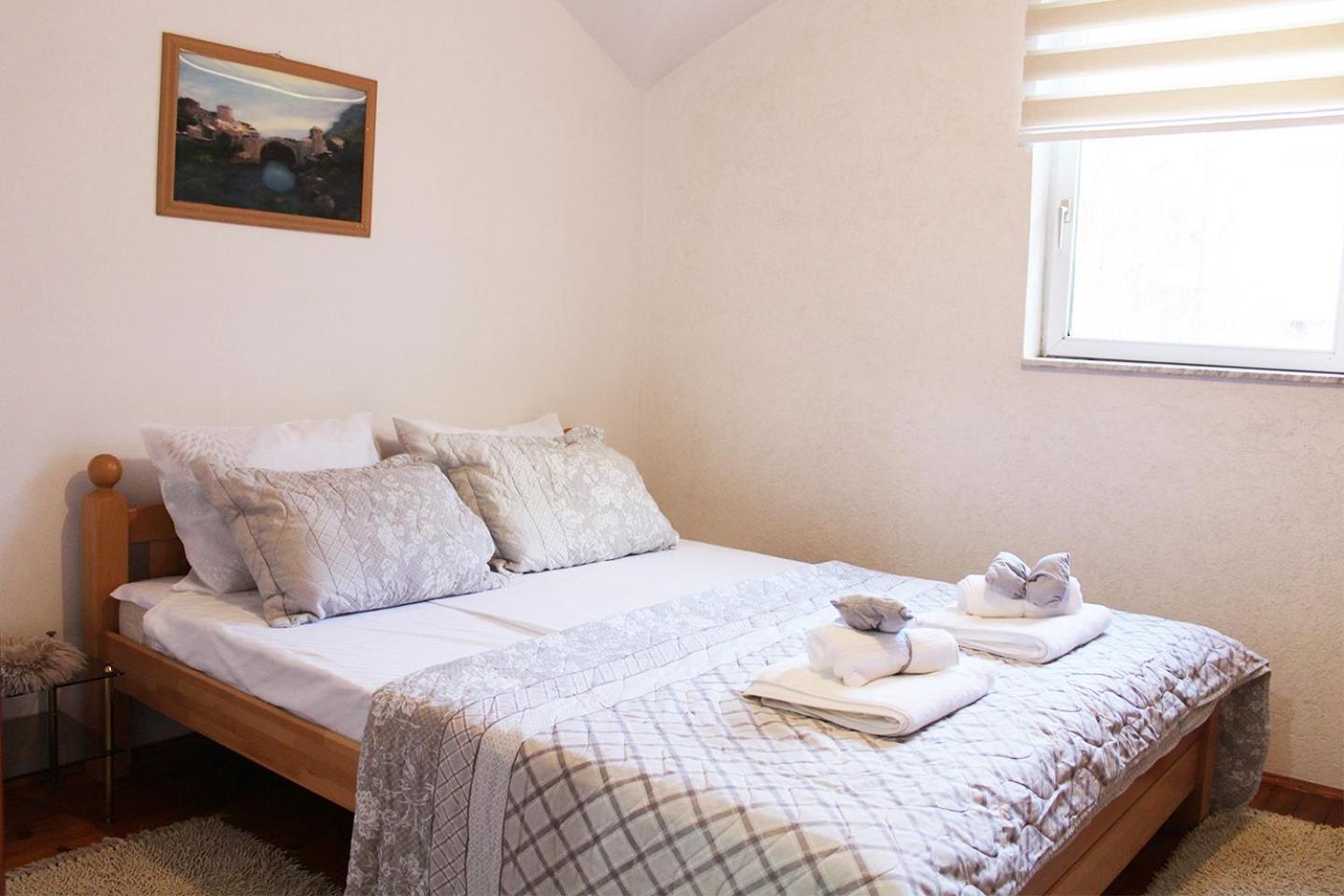 Farah Apartment