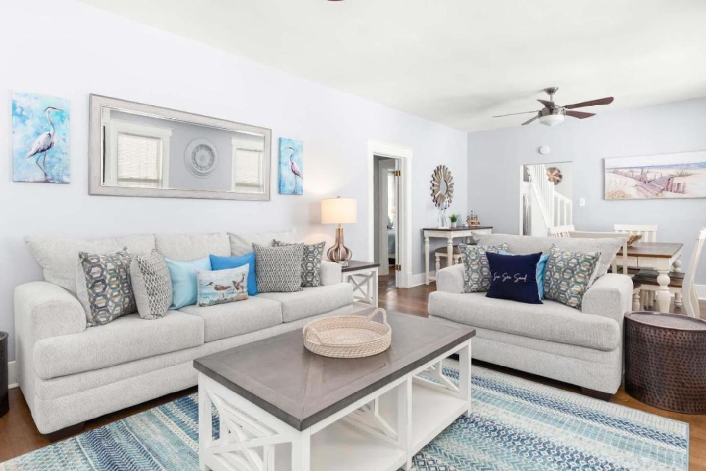 2 Adjoining Houses for 10 People view 4