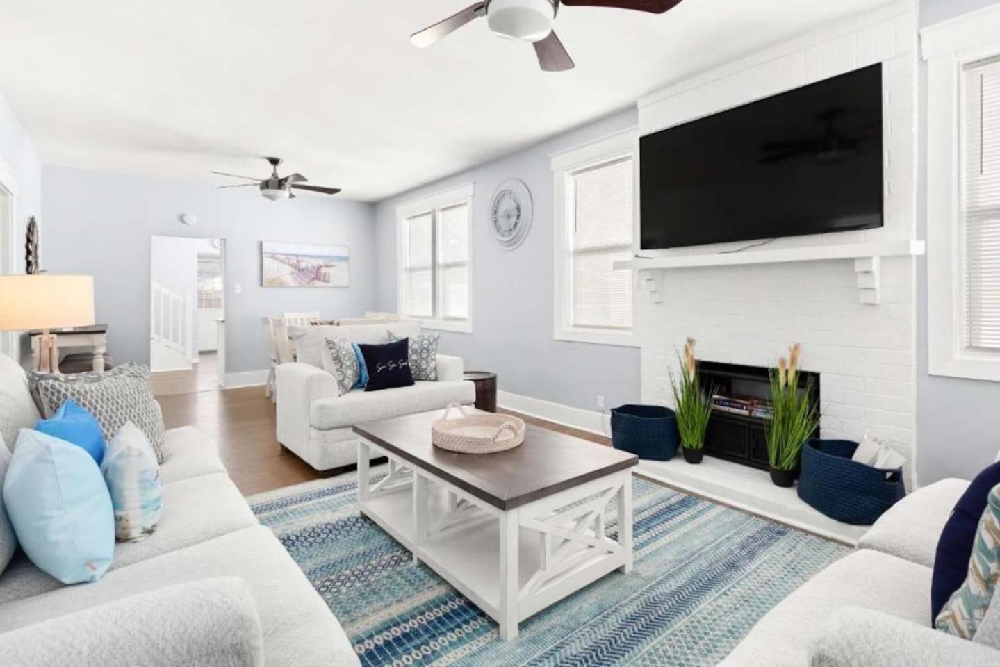2 Adjoining Houses for 10 People view 5