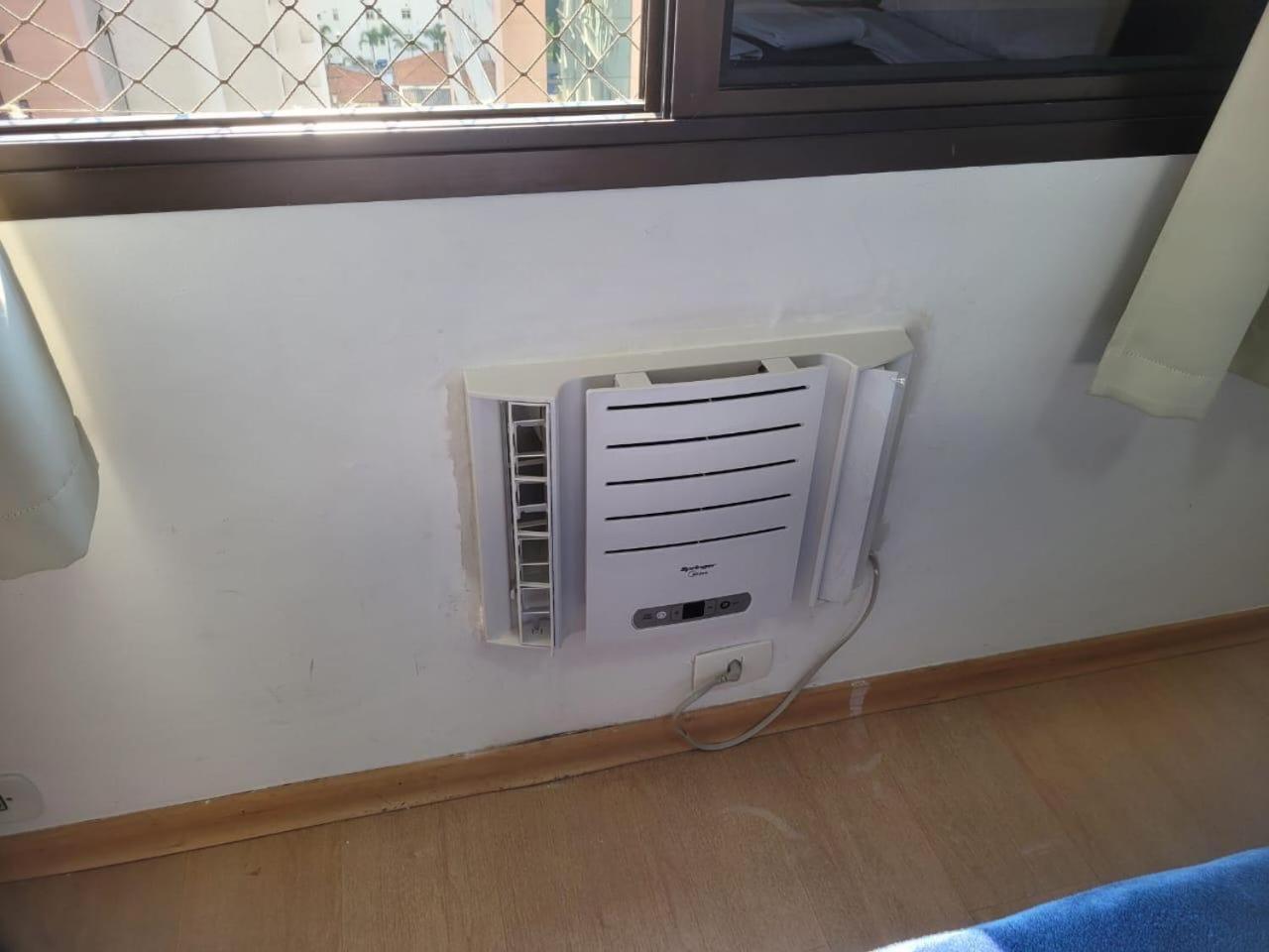 Flat Rua Haddock Lobo 867 com 2 Quartos e Sacada e Enxoval