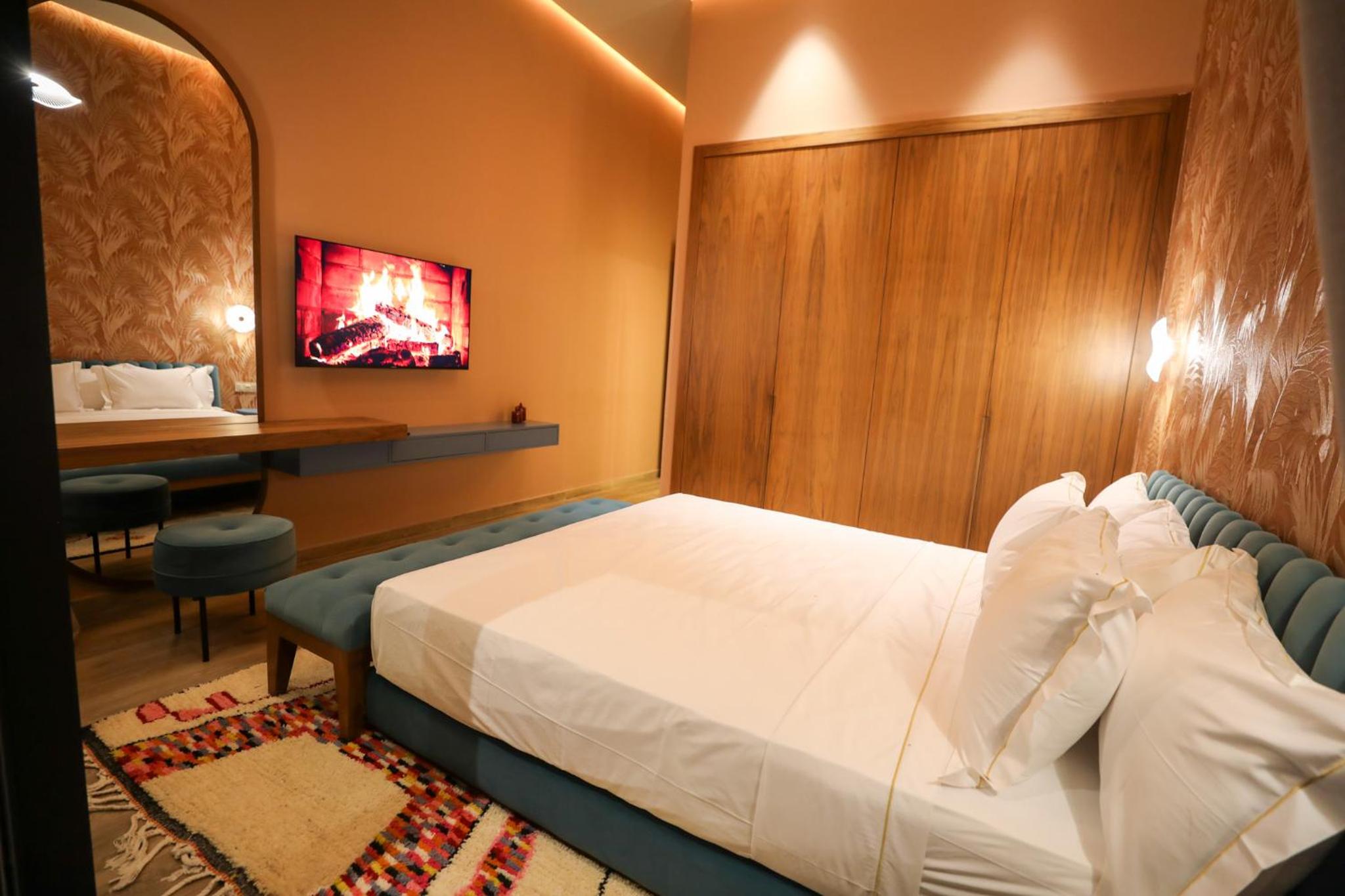 hotel room