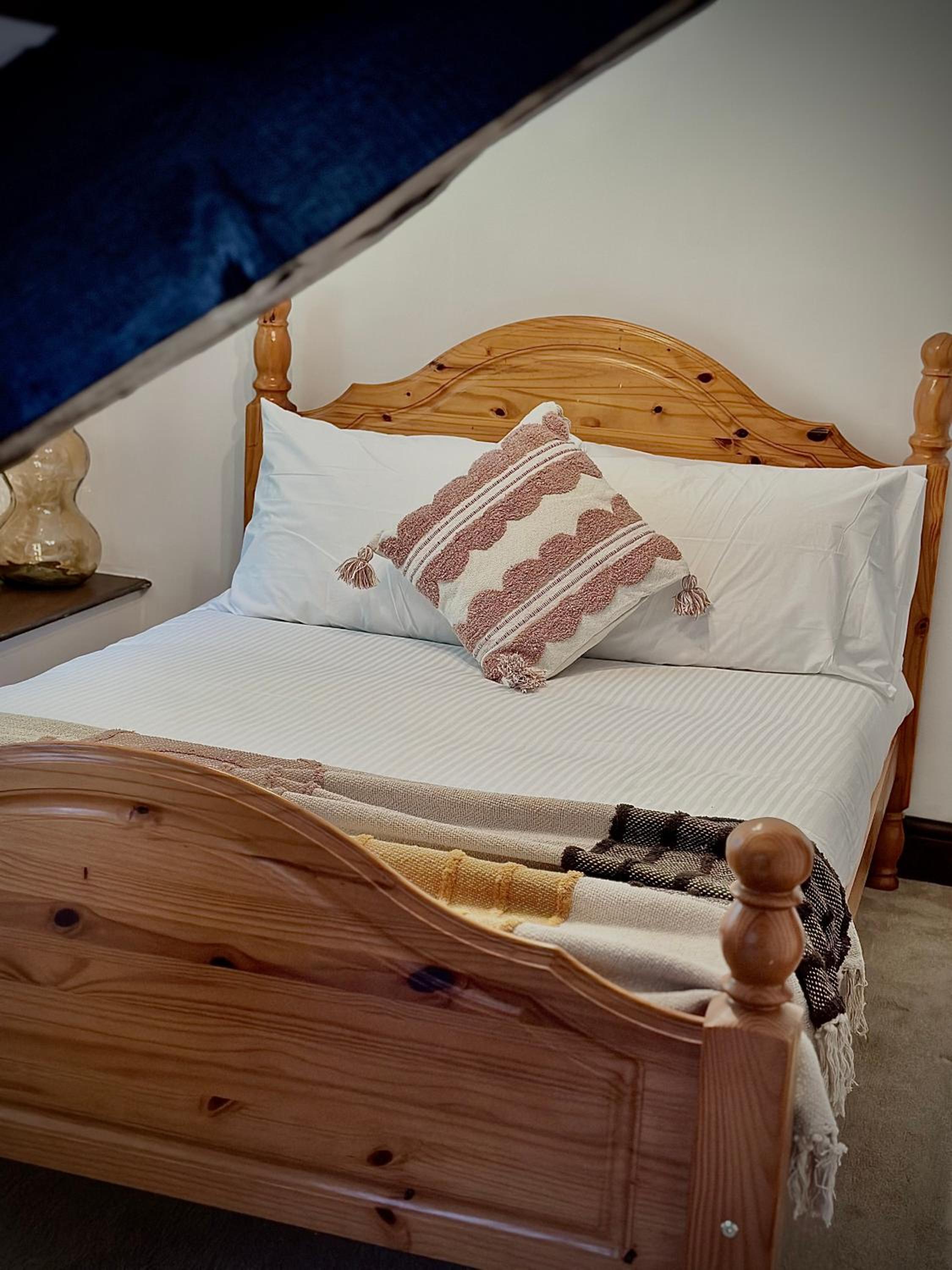 Luxe Farmhouse Getaway in Carmarthenshire