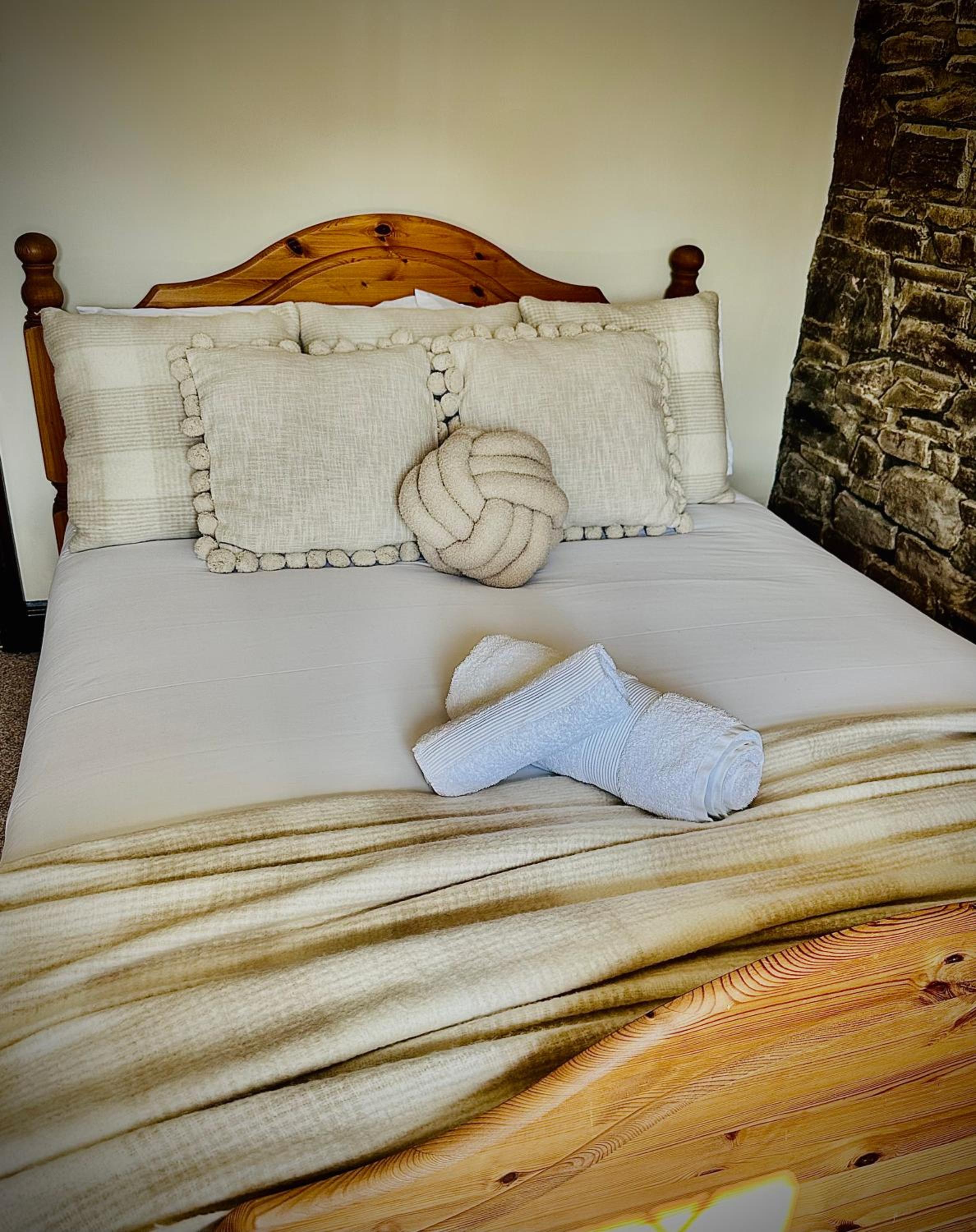 Luxe Farmhouse Getaway in Carmarthenshire