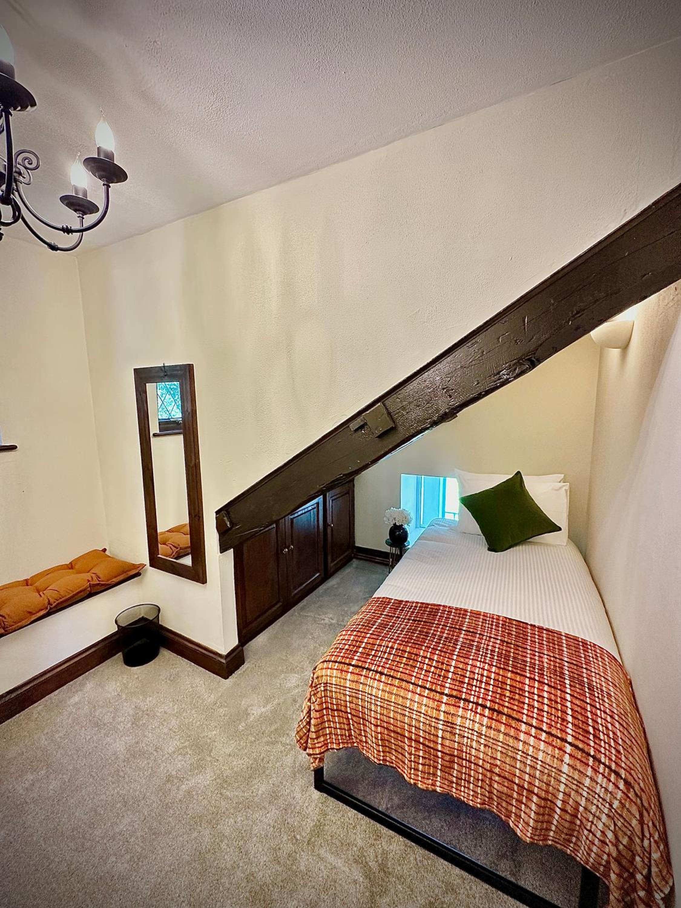 Luxe Farmhouse Getaway in Carmarthenshire