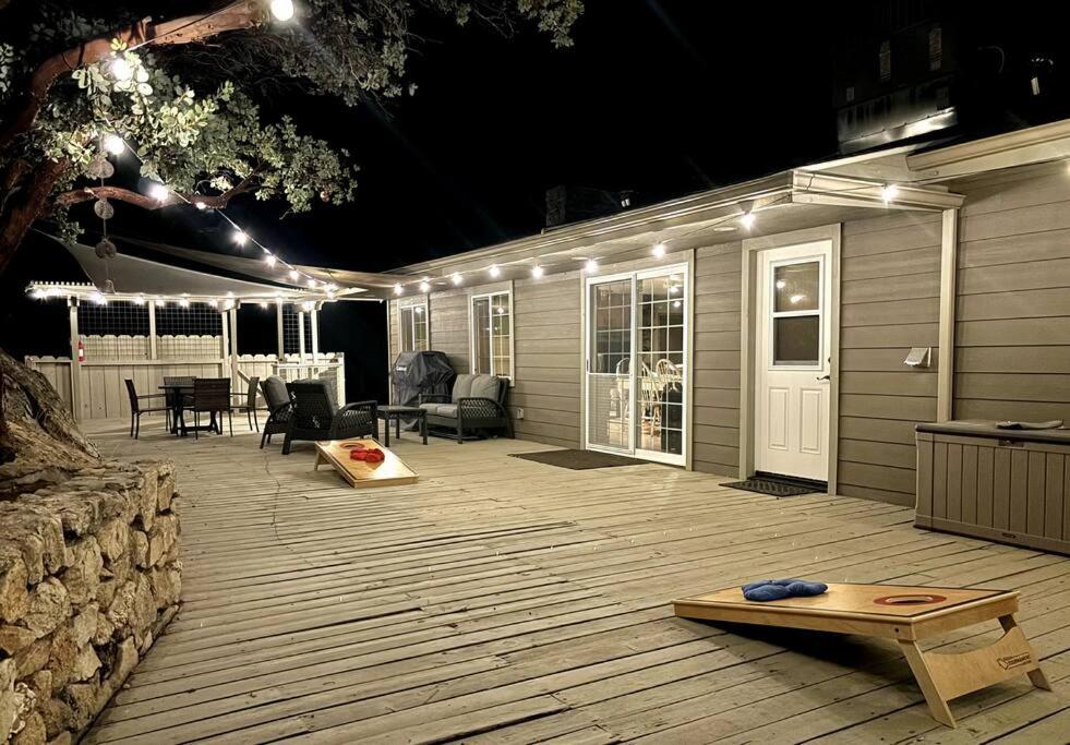 Manzanita Hill-35 miles to Yosemite, 10 miles to Mariposa with 8 person spa