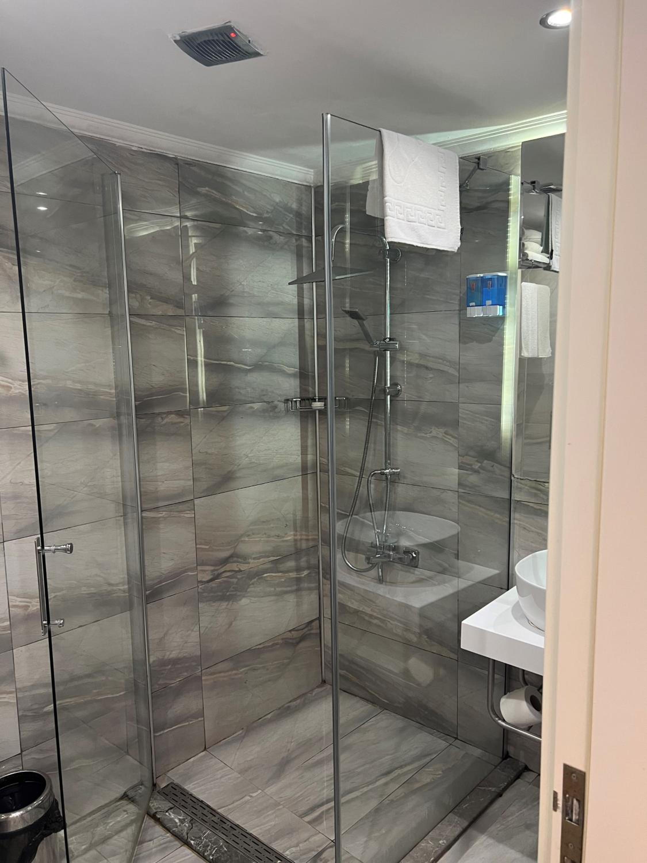 The Constantine Otel - Image 17