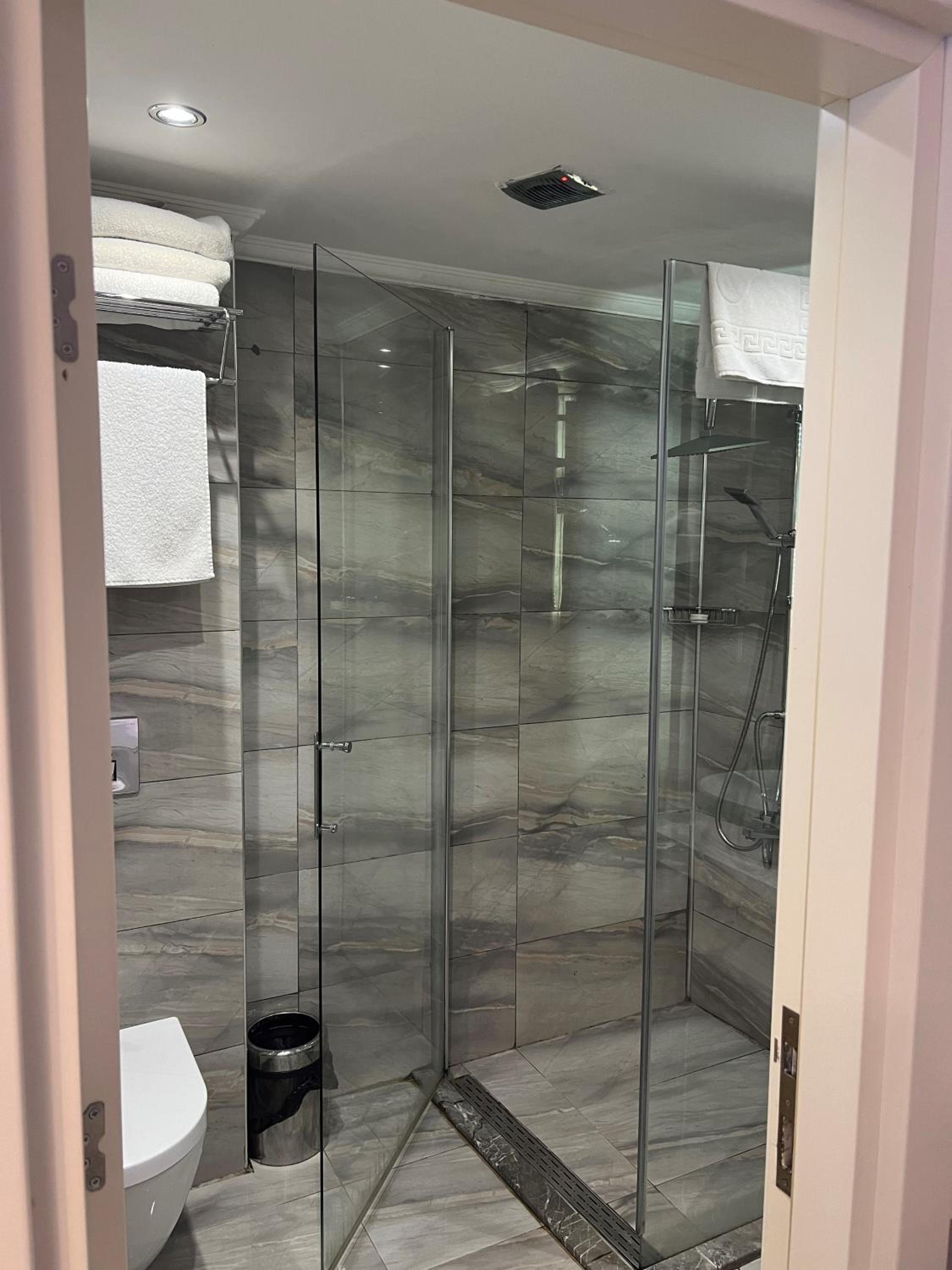 The Constantine Otel - Image 19