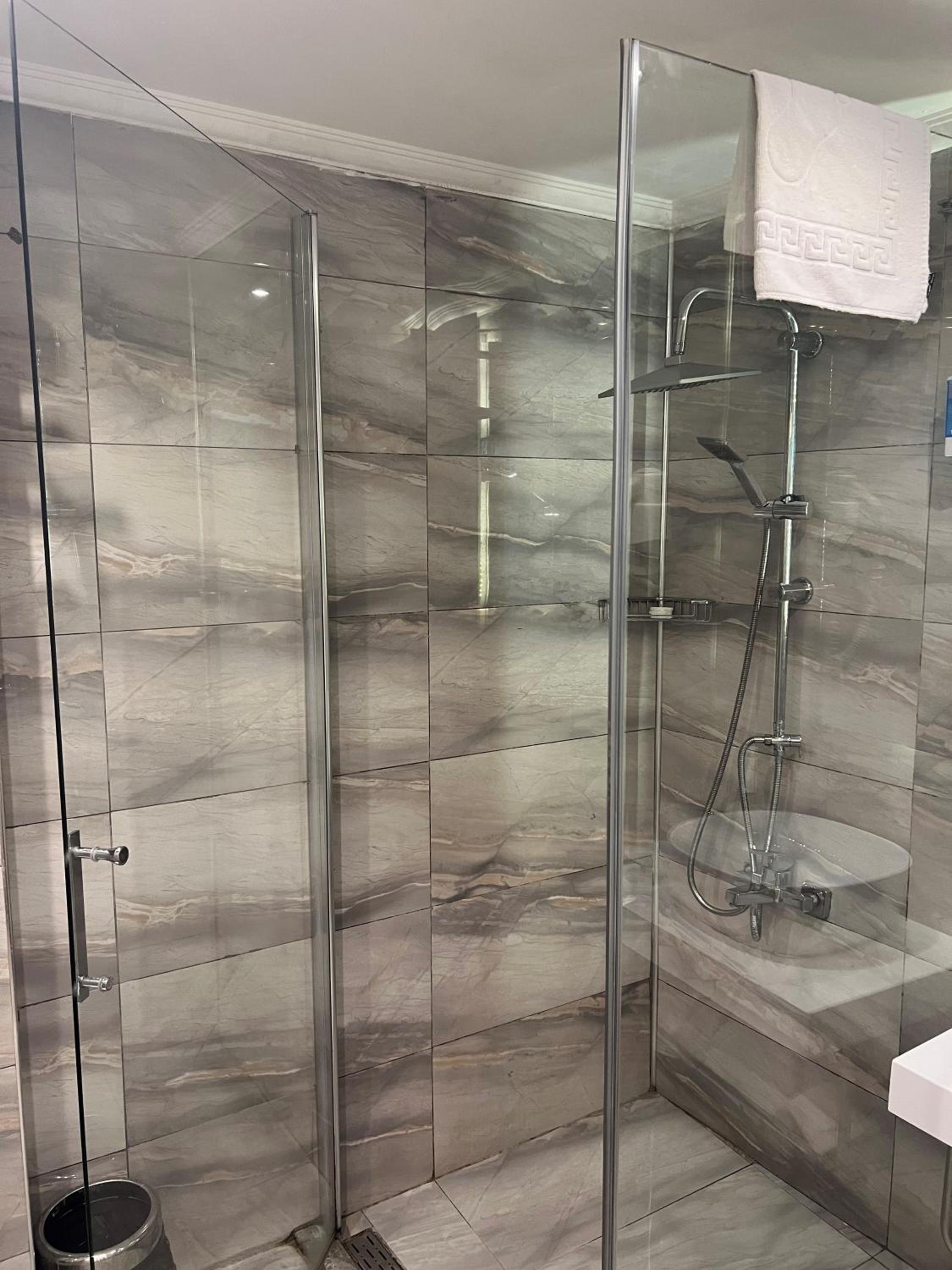 The Constantine Otel - Image 20