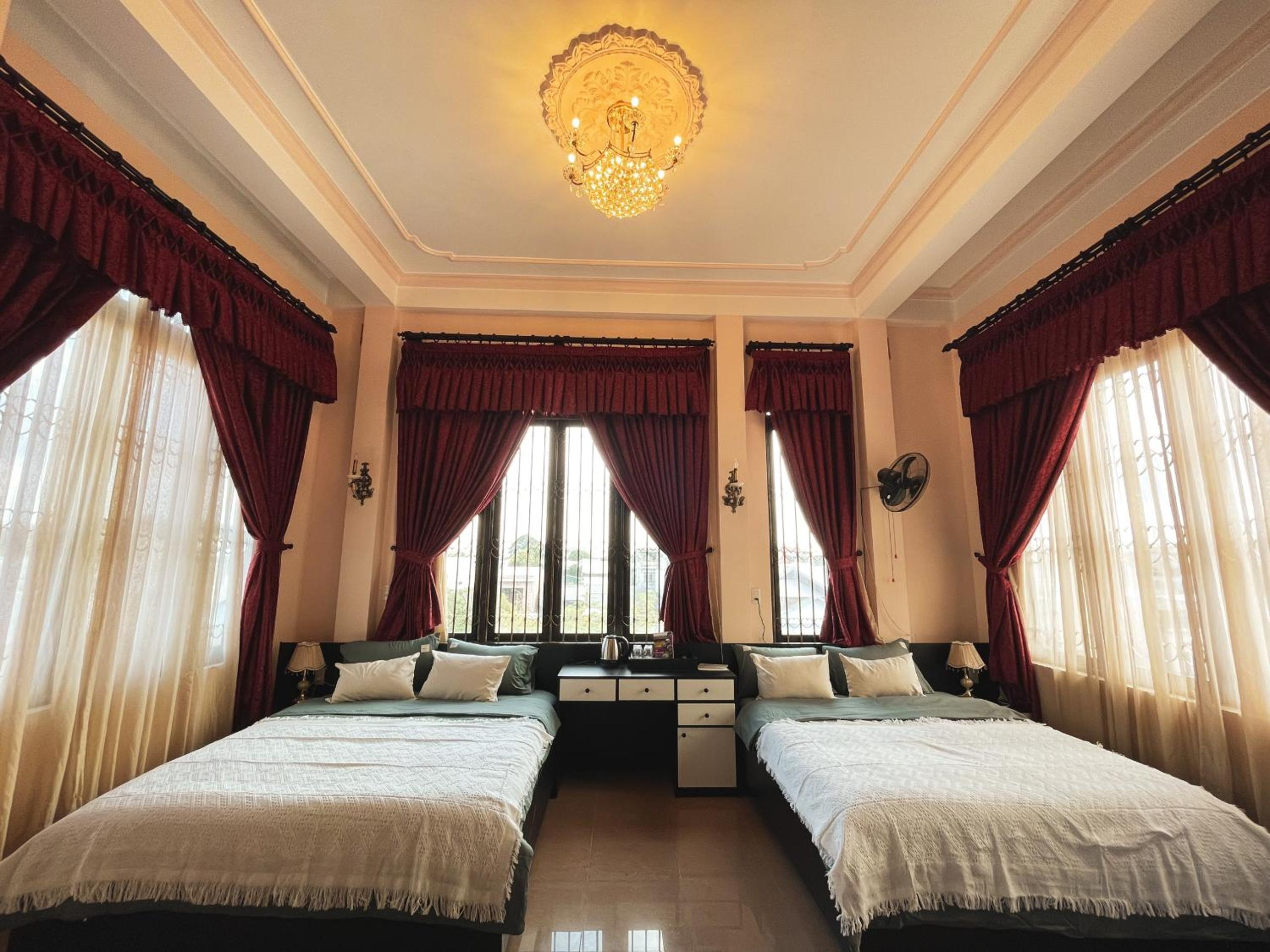 Perfume Homestay Huế