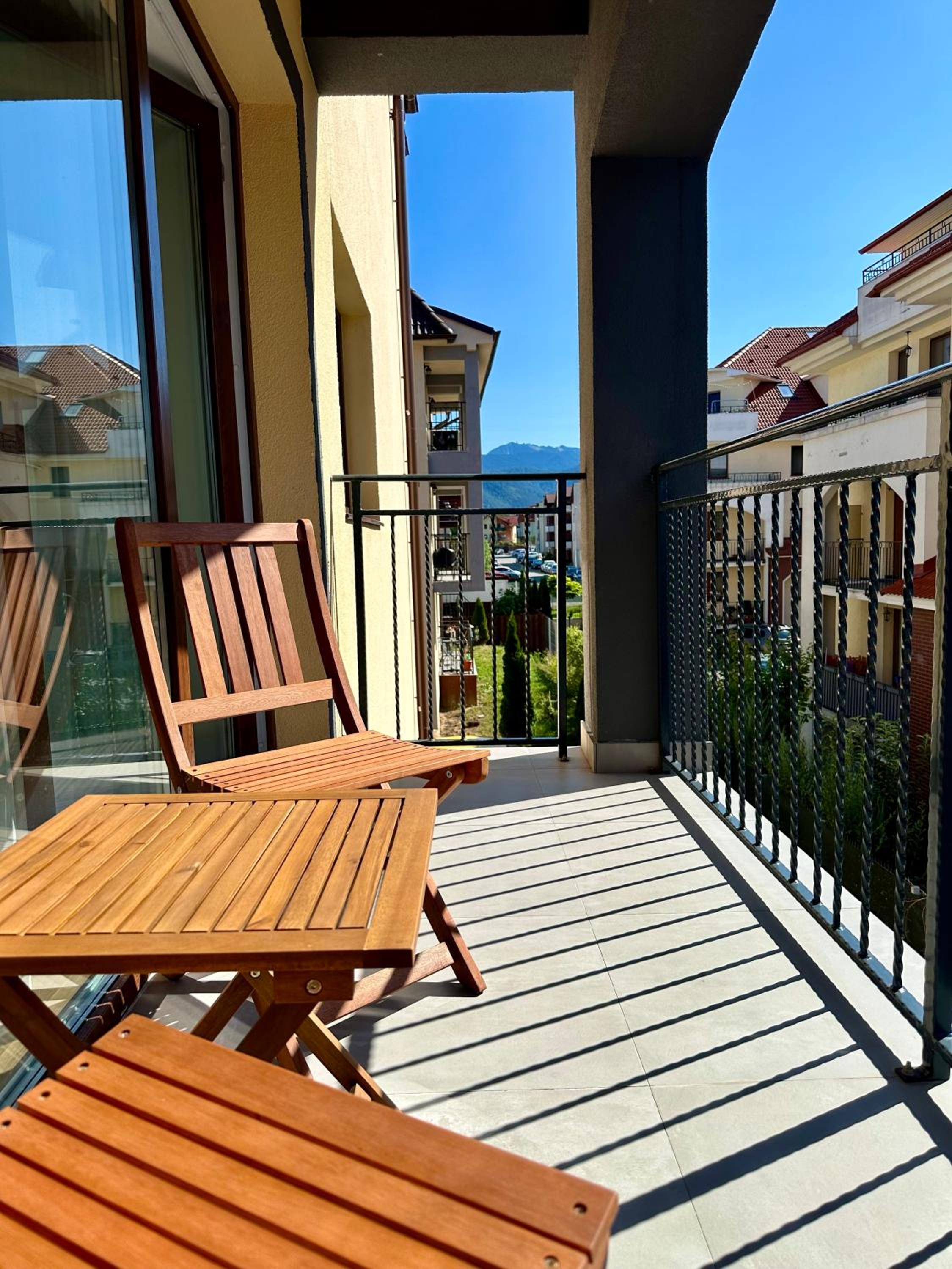 Apartment G7 your homey modern city stay view 5
