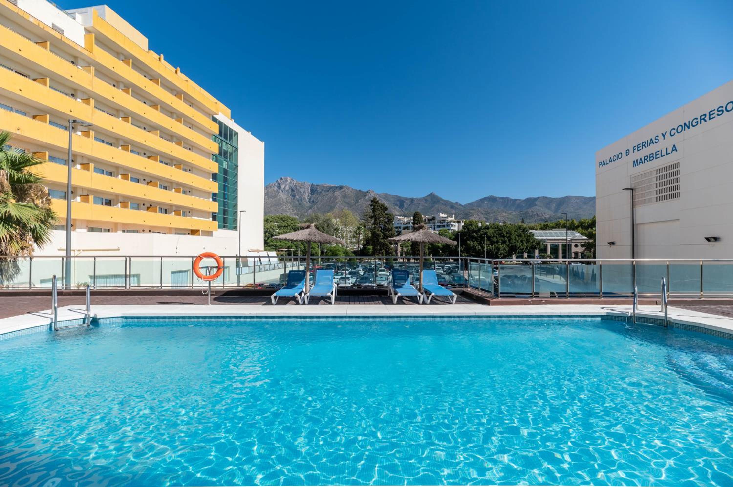 Marbella Vacations - VACATION MARBELLA I The Sunrise Golden Mile Flat, Next to Convention Center, Recently Refurbished, Prime Location, 300m to the BEACH - Property Image 22