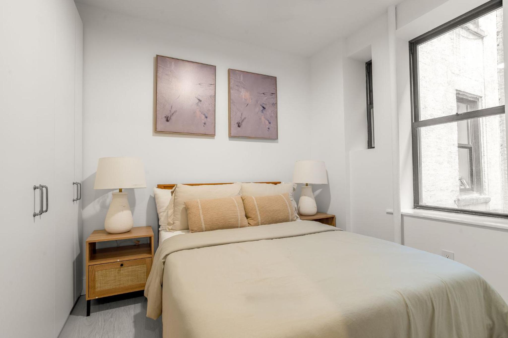 Stylish 2BR 1Bath escape located near Washington Square Park and Greenwich Village