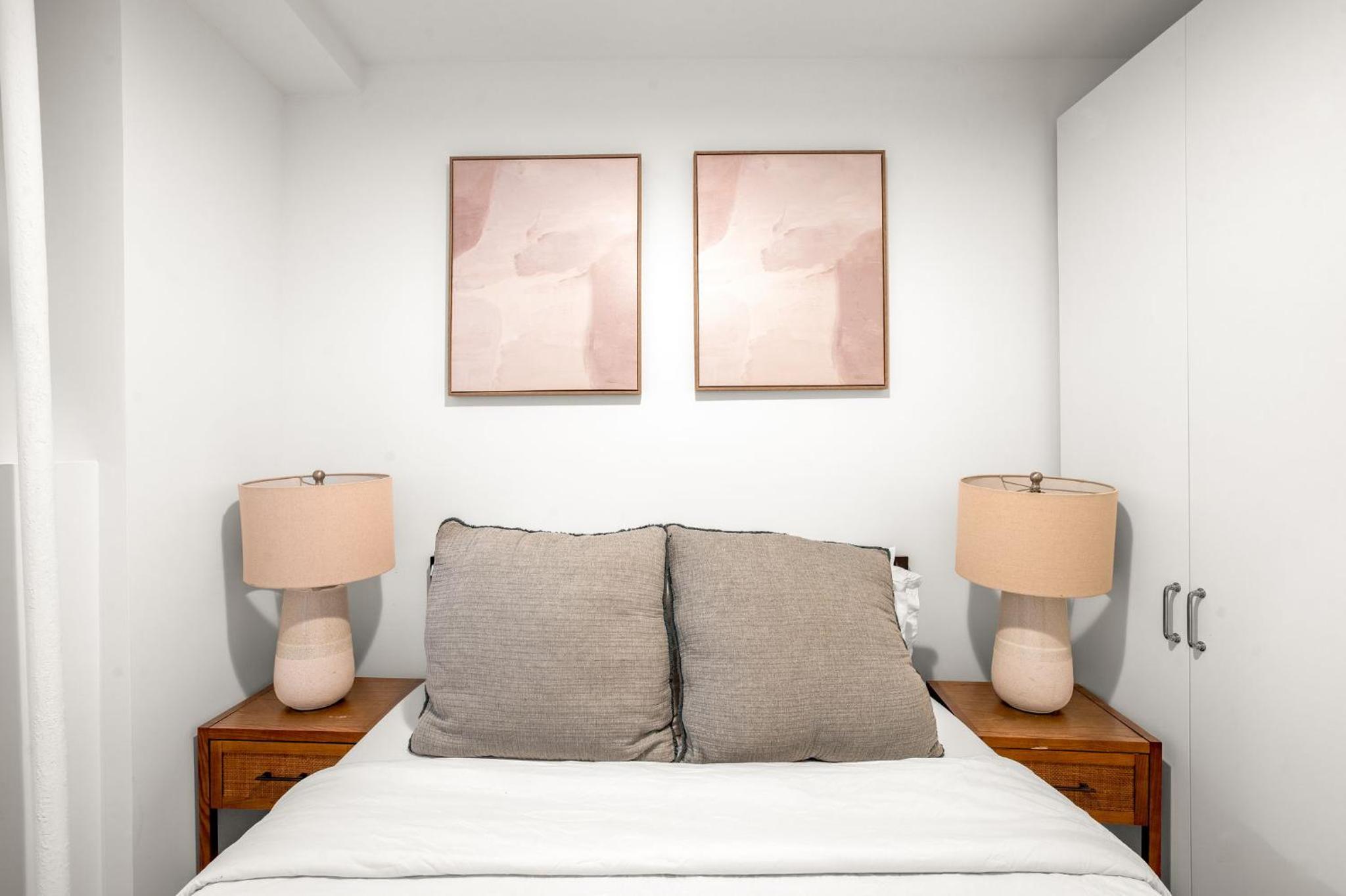 Stylish 2BR 1Bath escape located near Washington Square Park and Greenwich Village