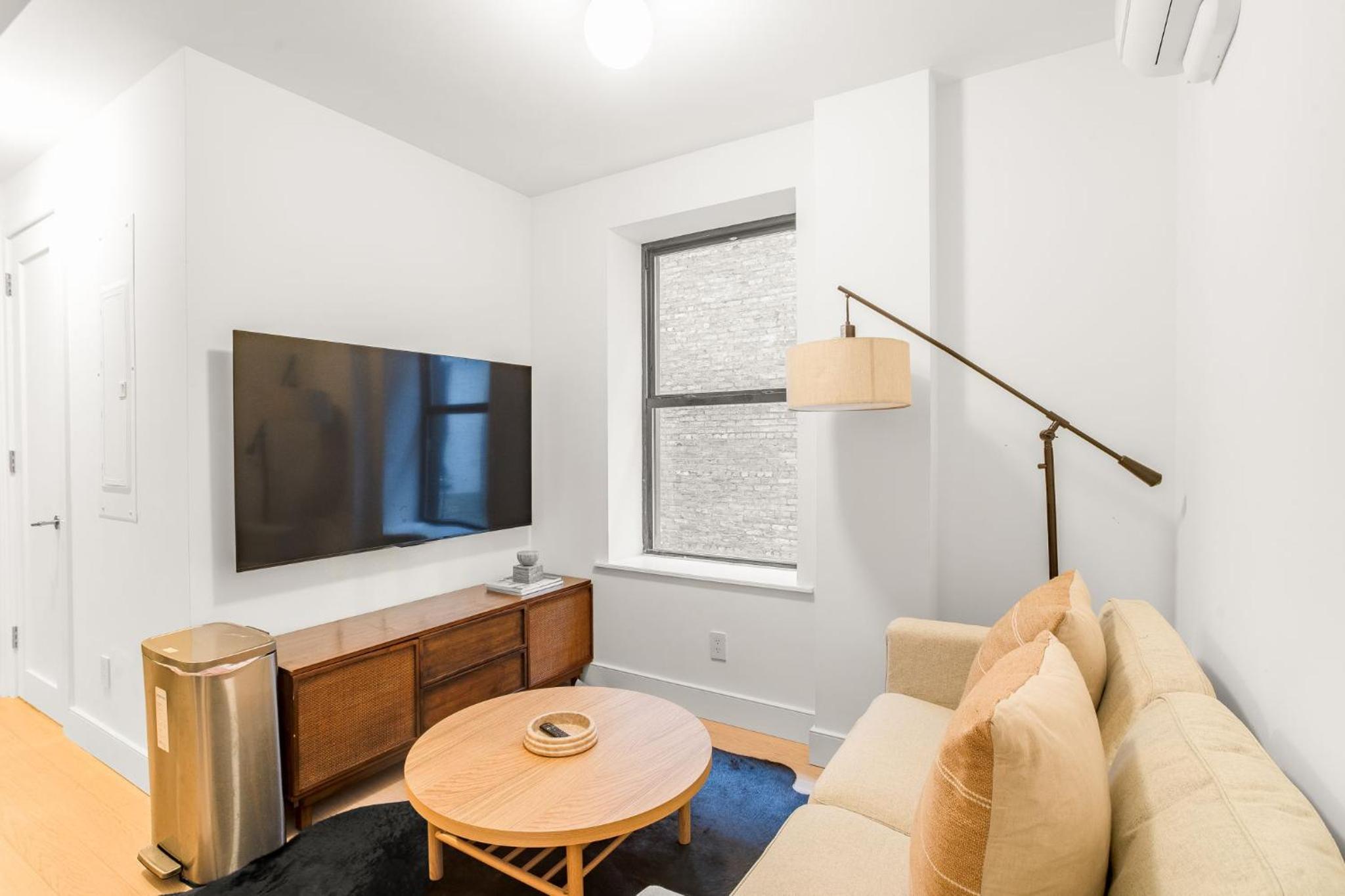 Stylish 2BR 1Bath escape located near Washington Square Park and Greenwich Village