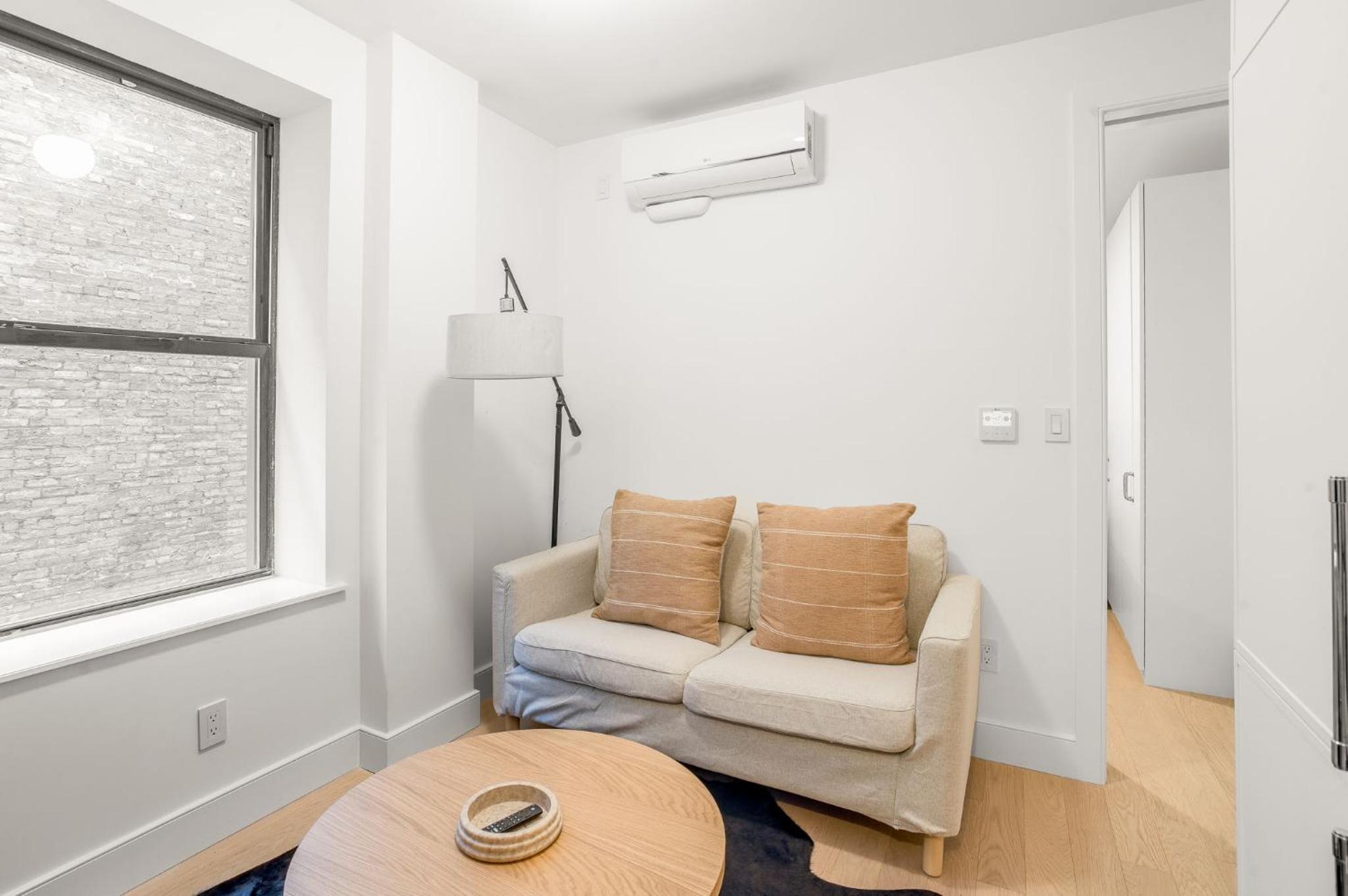 Stylish 2BR 1Bath escape located near Washington Square Park and Greenwich Village