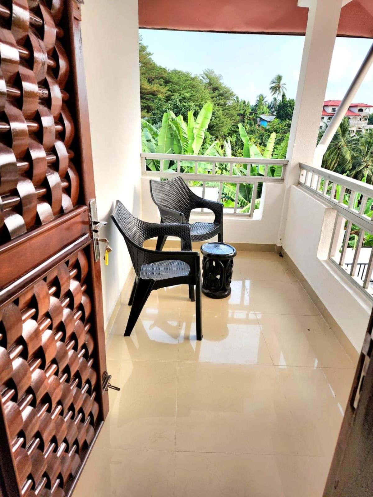 Ocean Front Villa, Ngeme