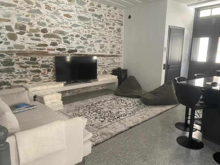 The Bridge House Plomari