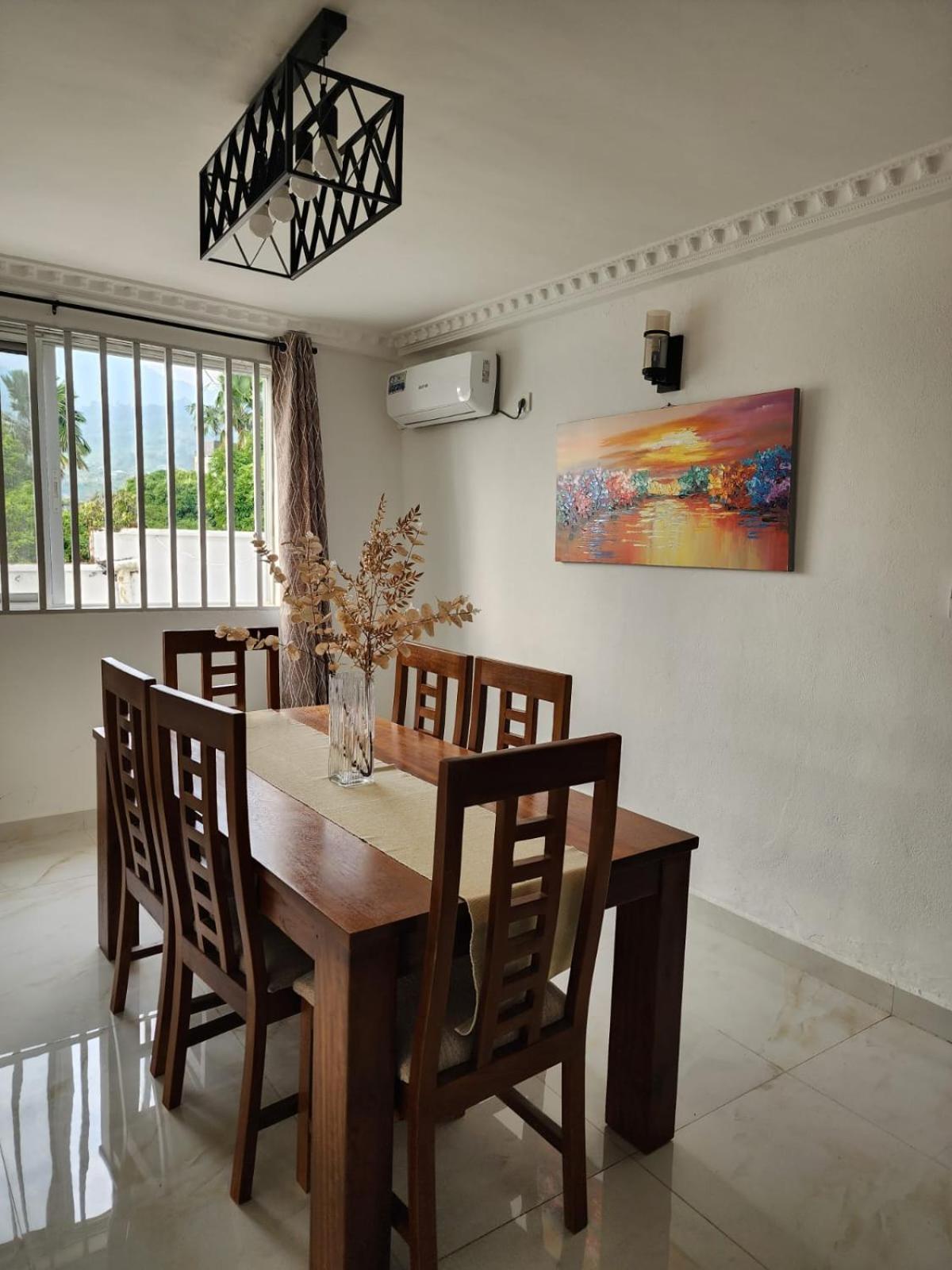 Ocean Front Villa, Ngeme