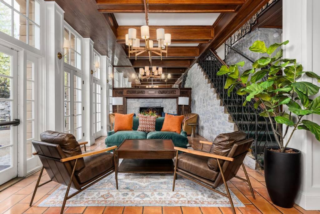 Sonoma Valley Private Suite at Historic Stonehouse! view 5