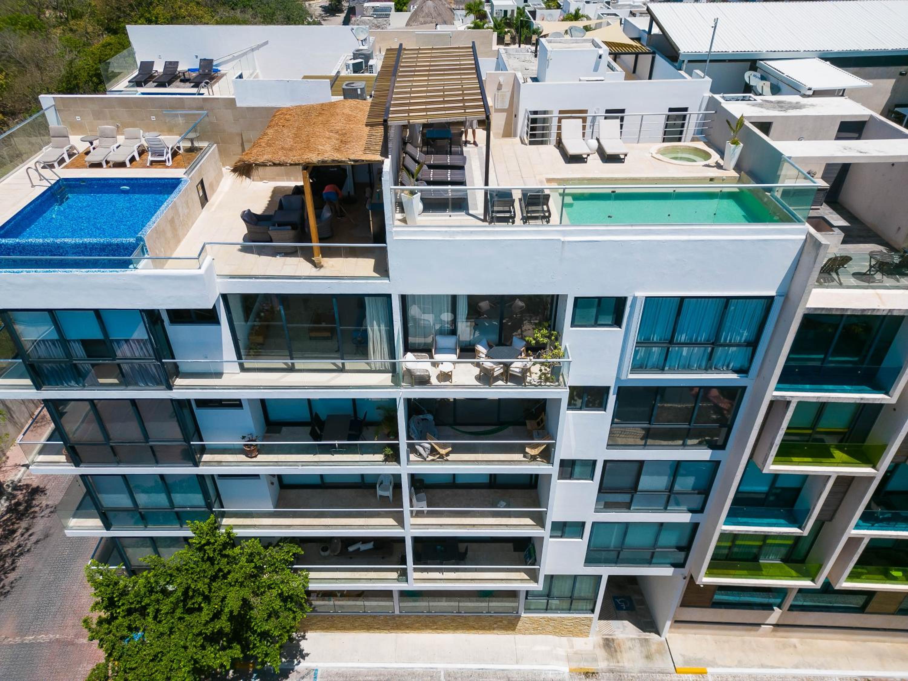 Beautiful 2bd 2bth, Ocean Views view 5