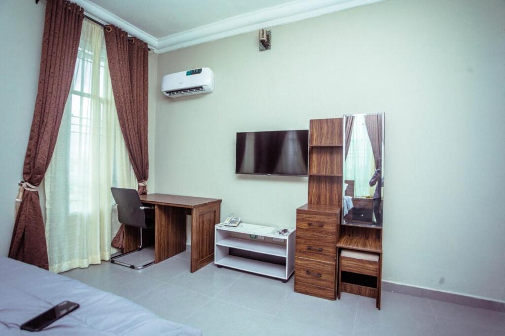 Whitehall apartment view 3