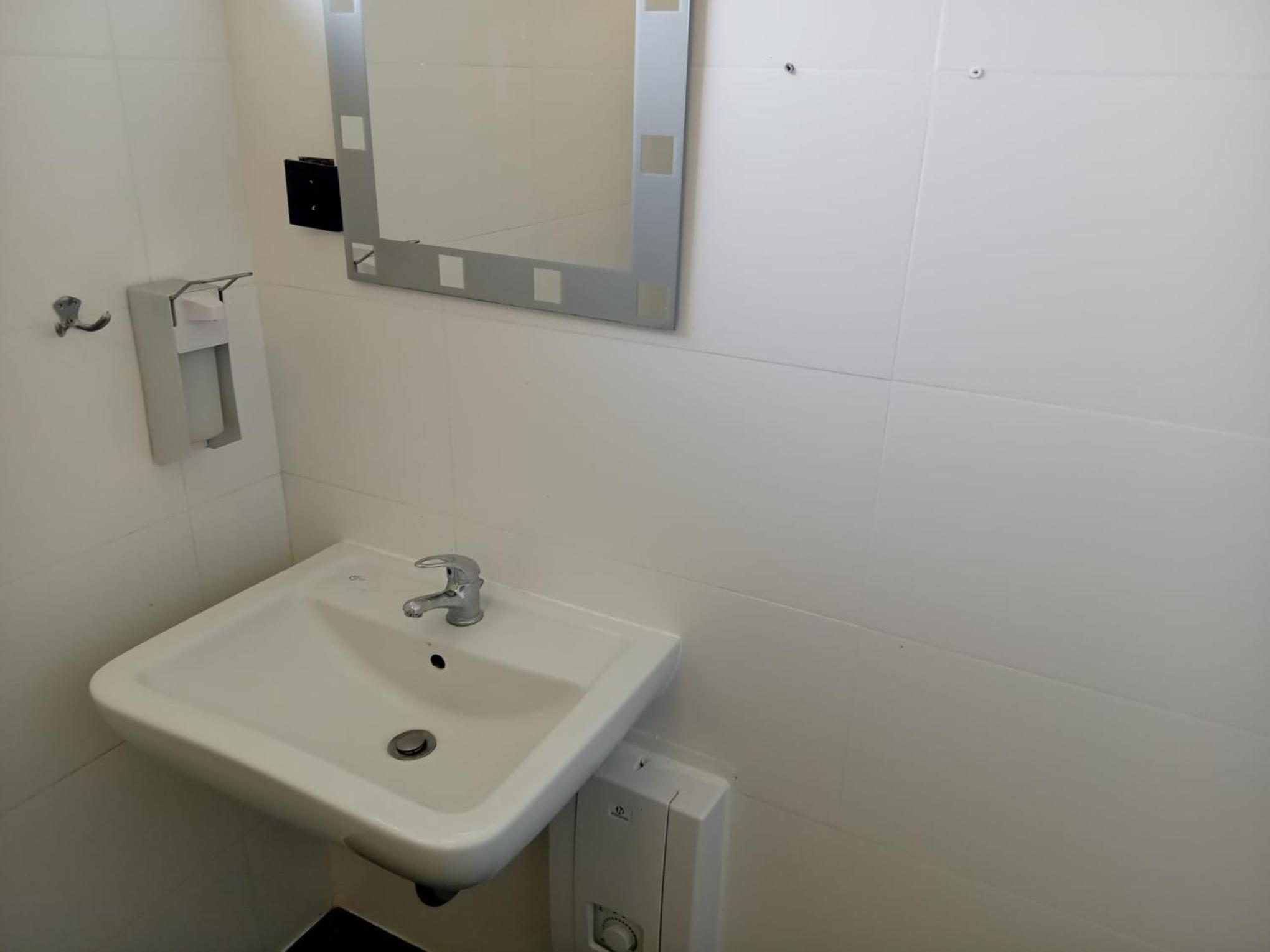 TOP Pader City Pension mit Wlan und free parking
