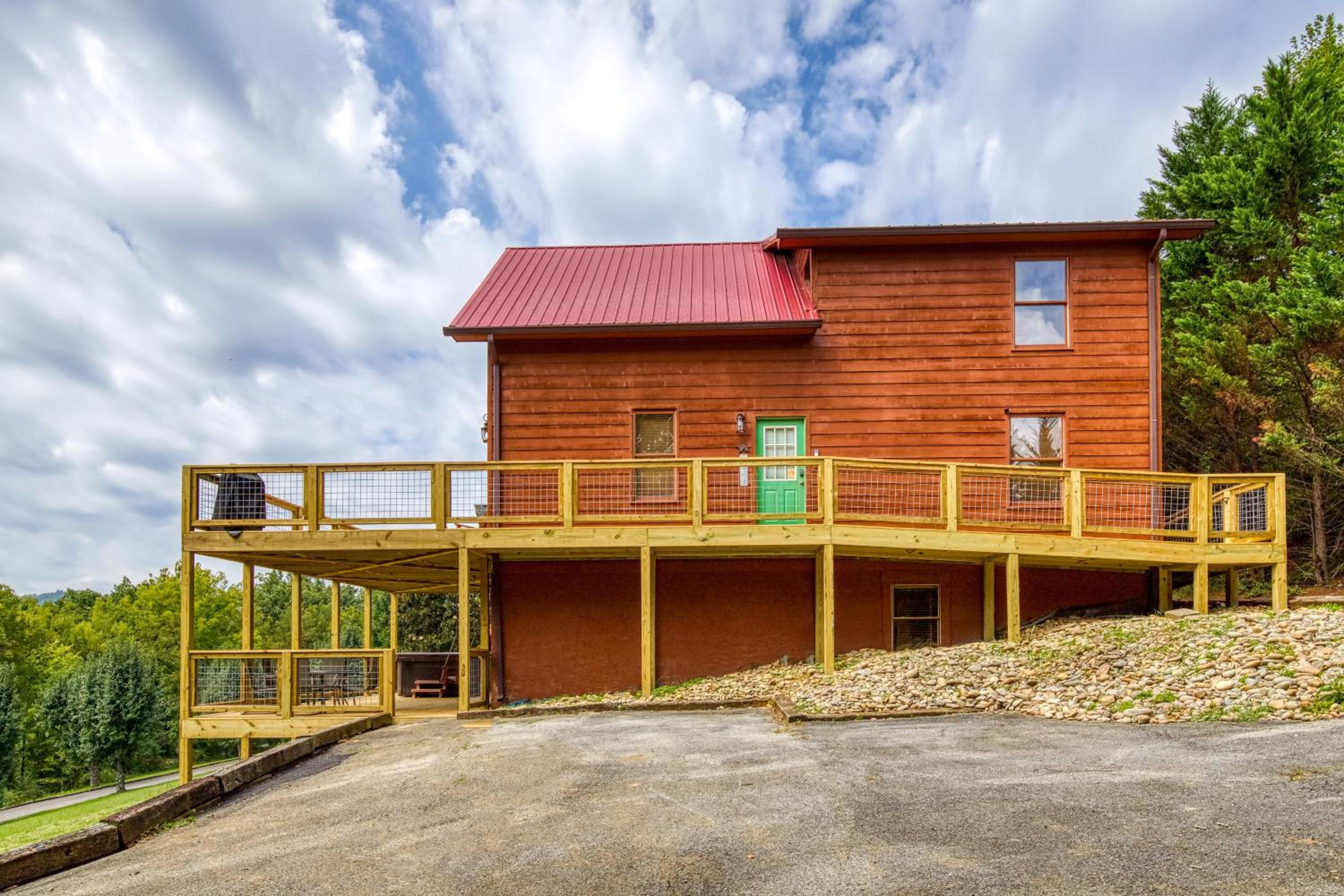 Riverside Mountain Retreat view 5