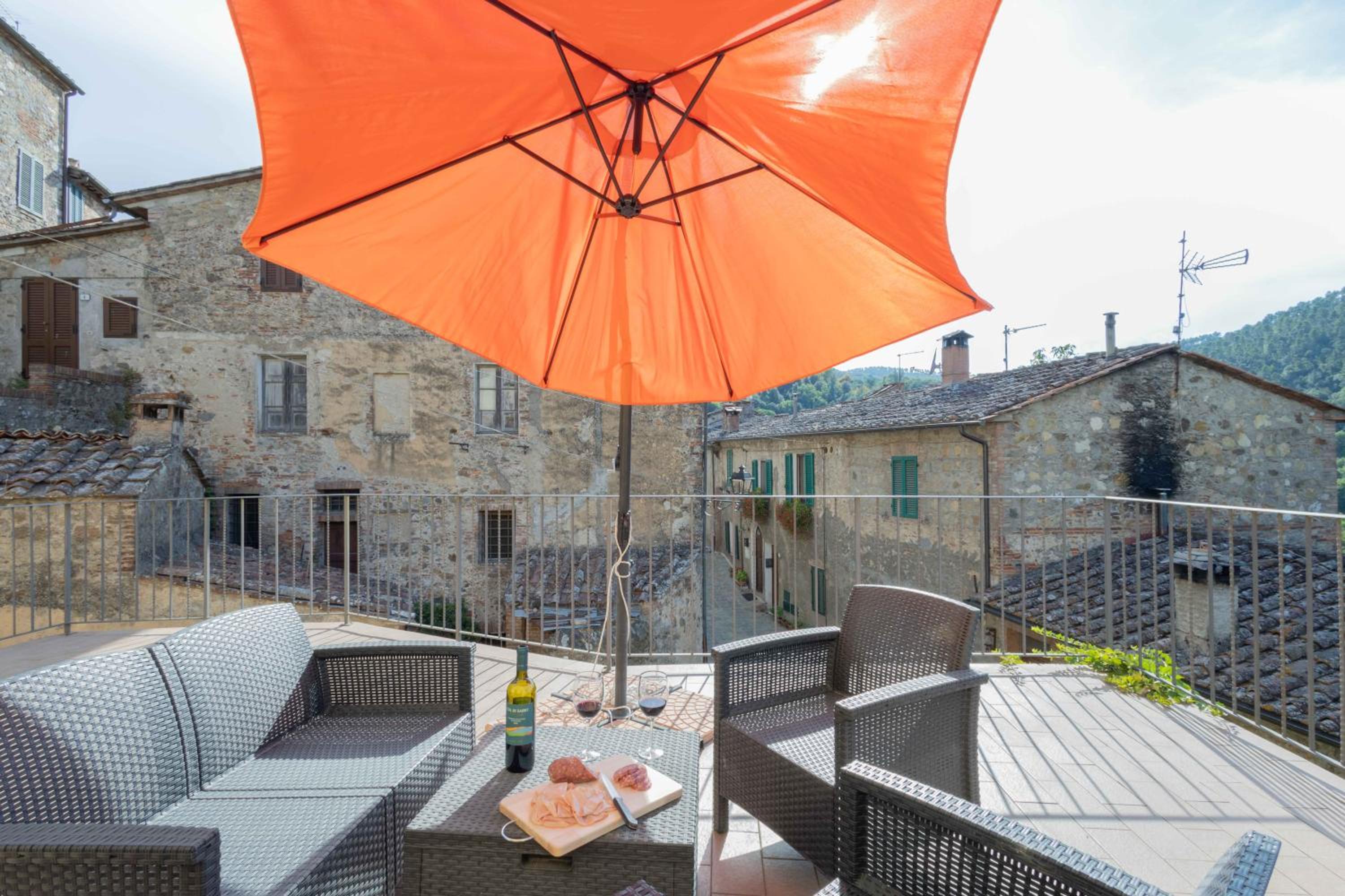 TuscanView Near Siena and Therme&SPA With Terrace and Park