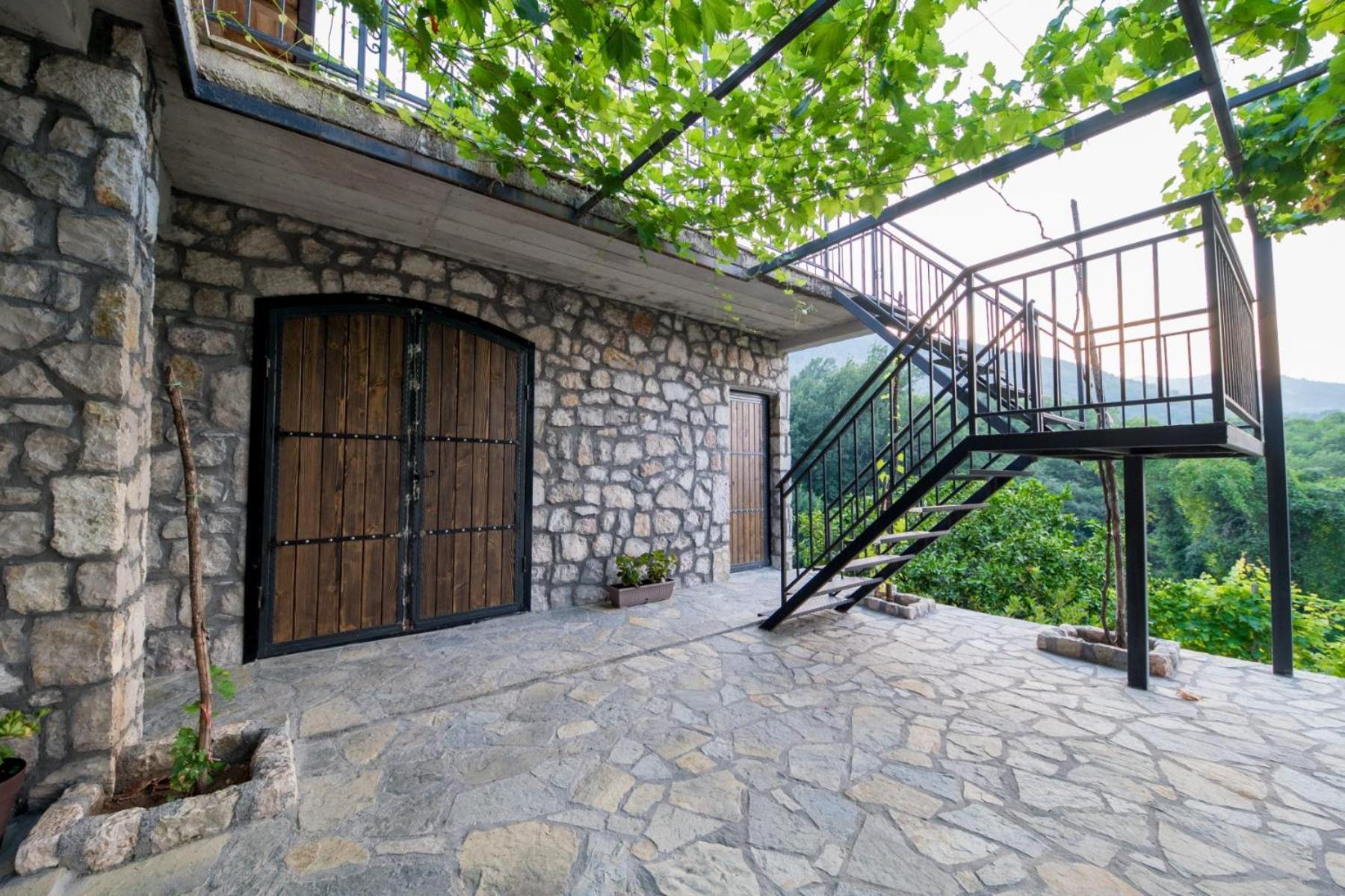 Old House Leković view 5