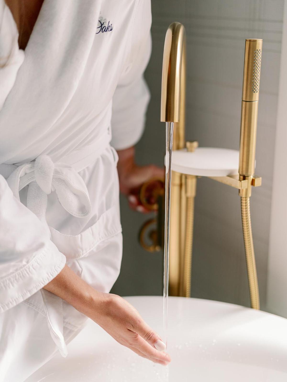 The Oaks Waterfront - Property Image 74