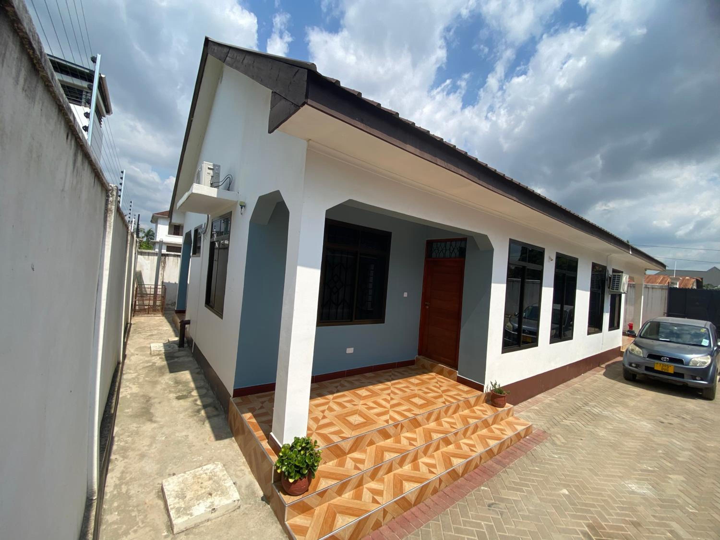 Sweet Family & Friendly home in Kunduchi