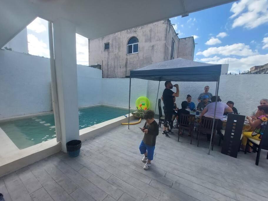 Casa Azul, llena de vida con Alberca
