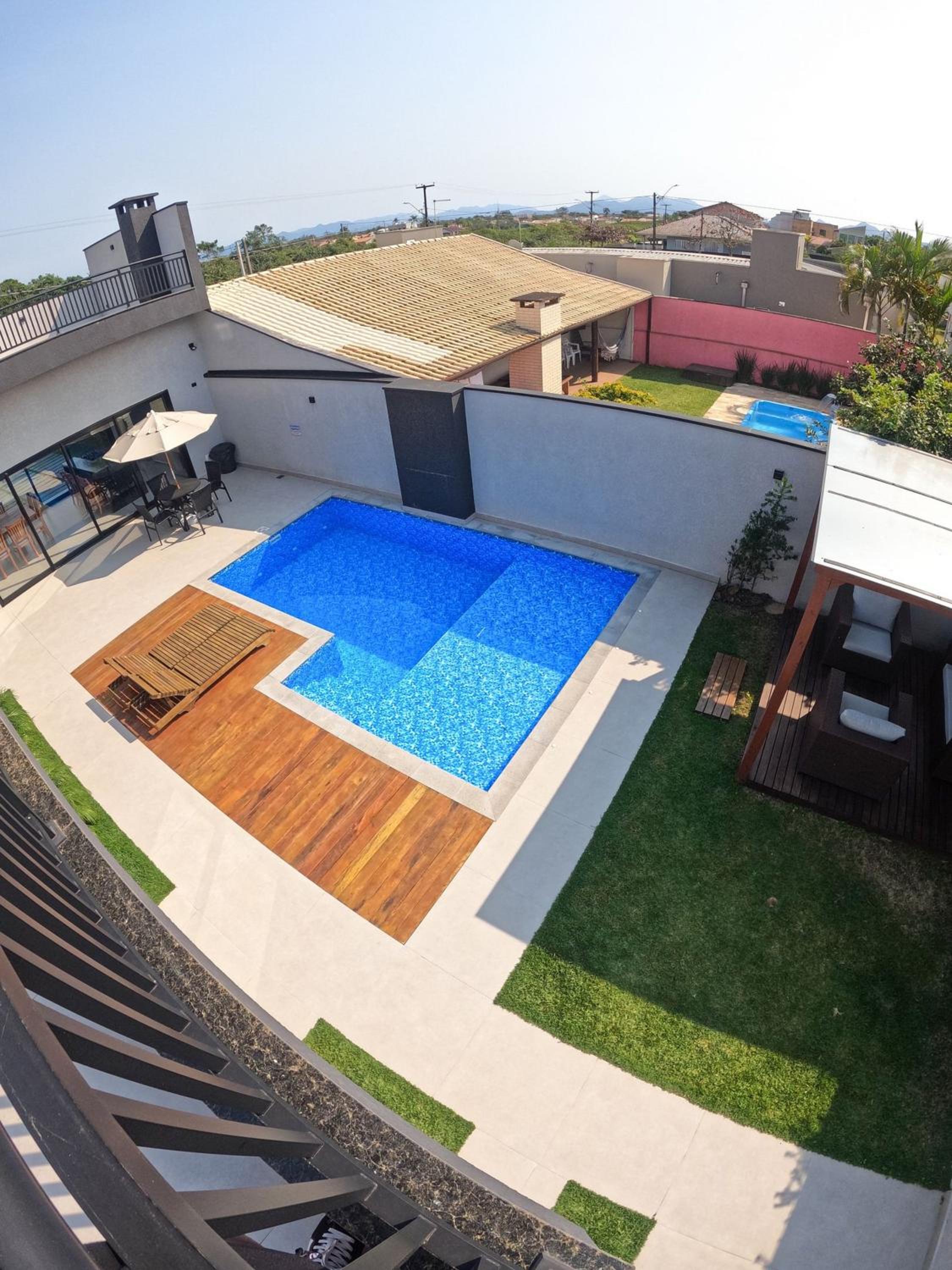 Palmeiras-Izi c/piscina aquecida vista para o mar
