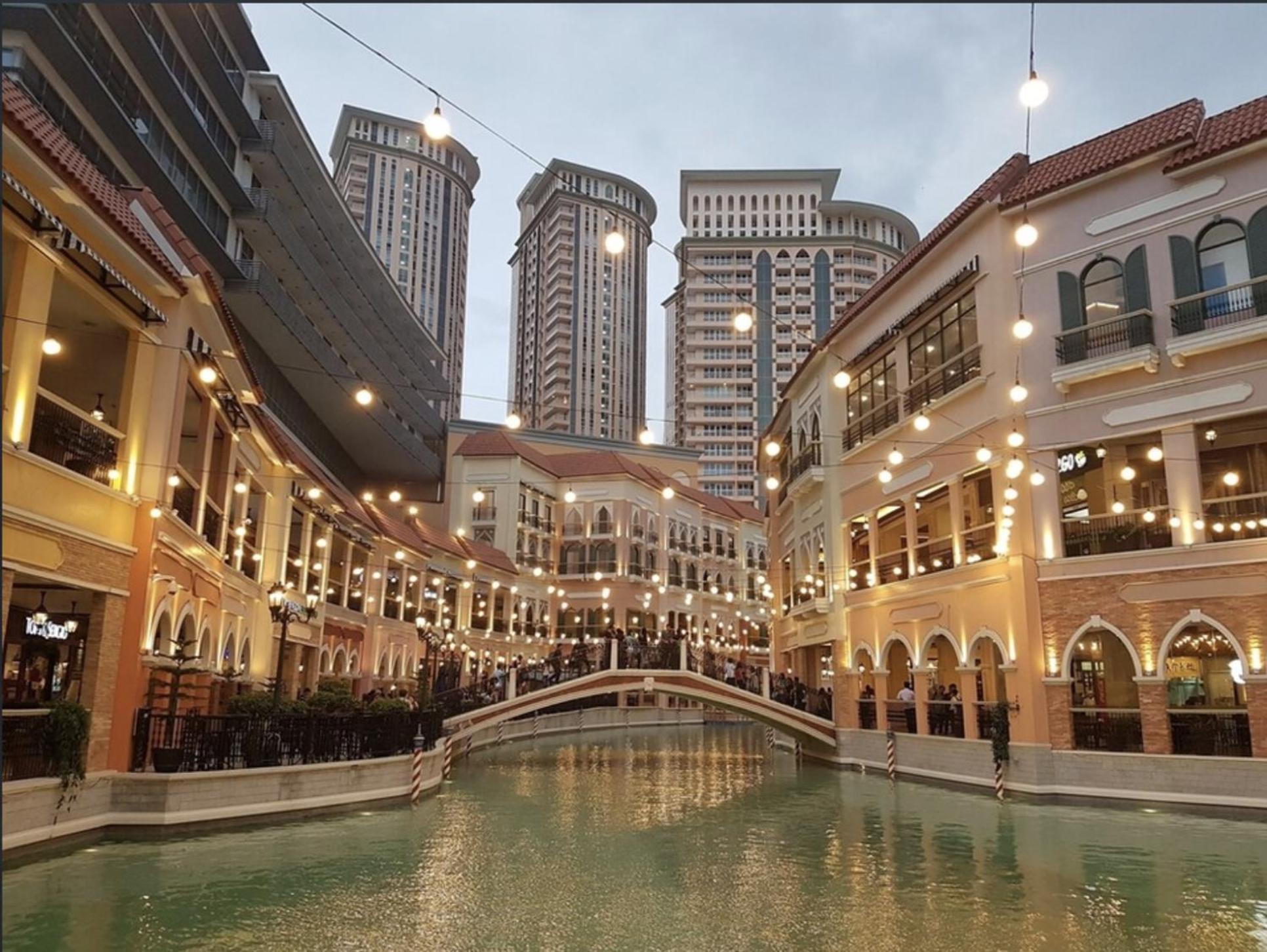 Luxury Apartment with PA, Skyline View & Top Amenities view 5