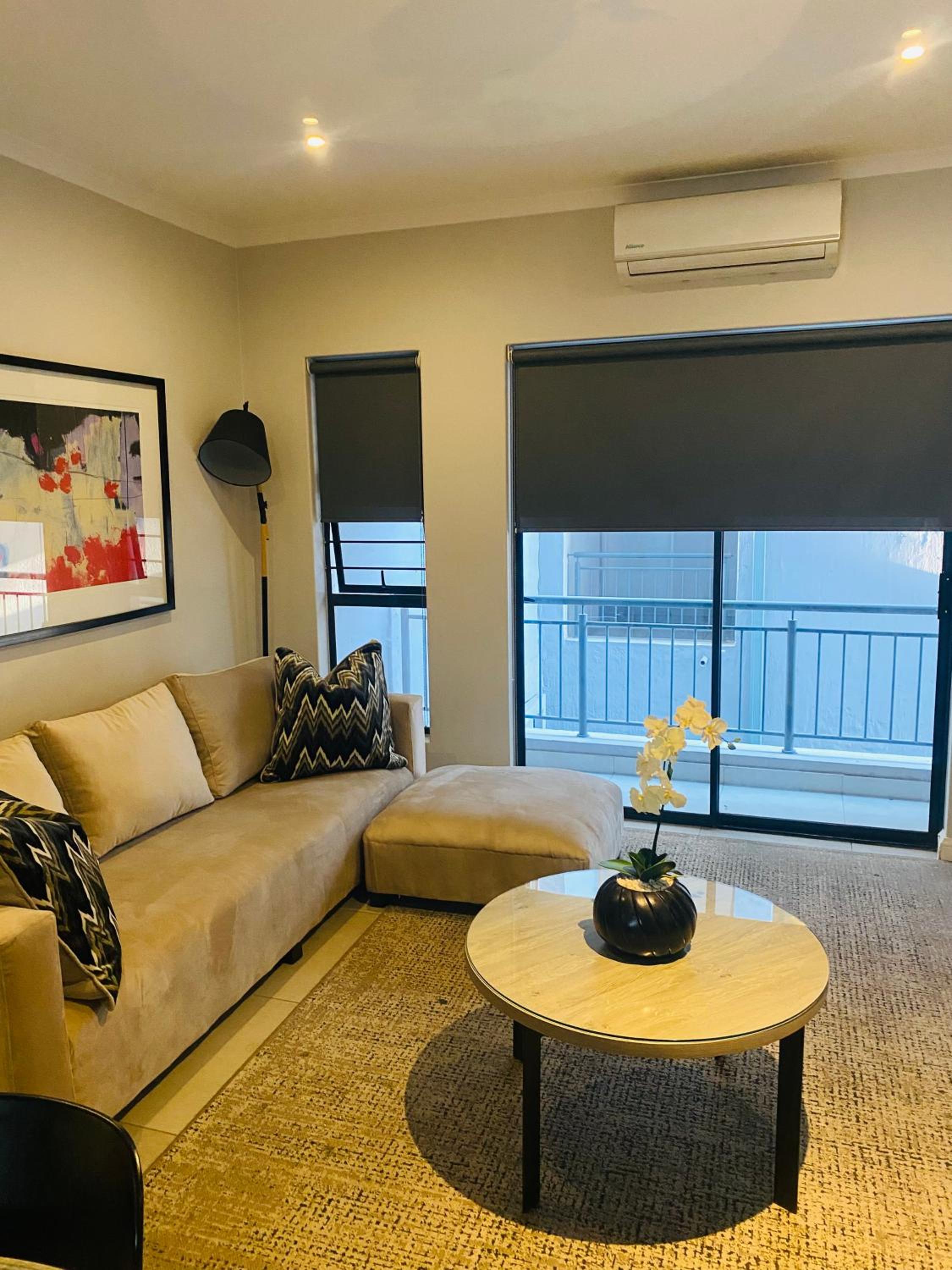 Zuriel Spaces 2 bedrooms 2 bathrooms Luxurious Modern Apartment
