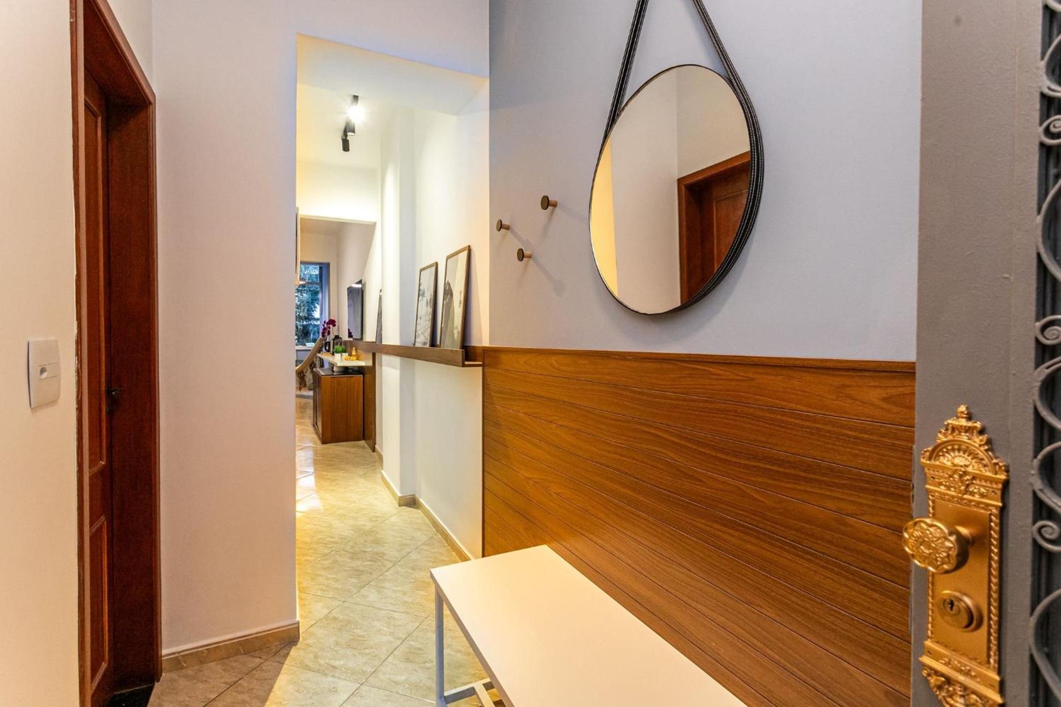 Copacabana: Beach and Elegance | 5 Guests