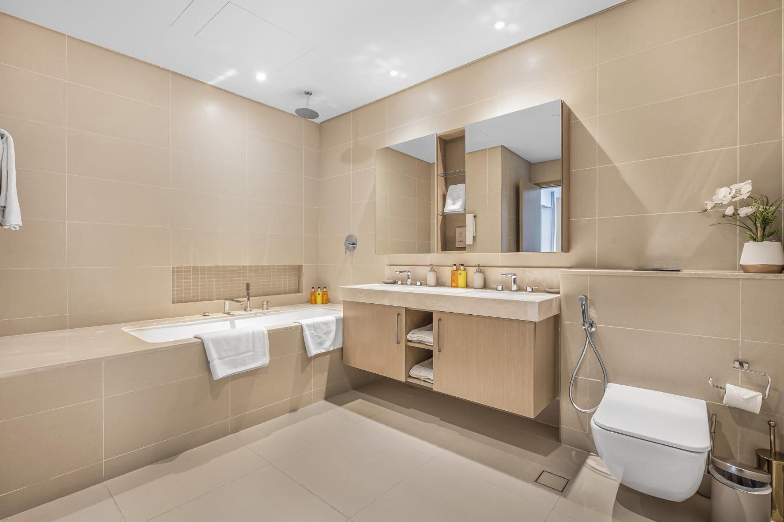 EDEN'S Homes & Villas - 52-42 Emaar