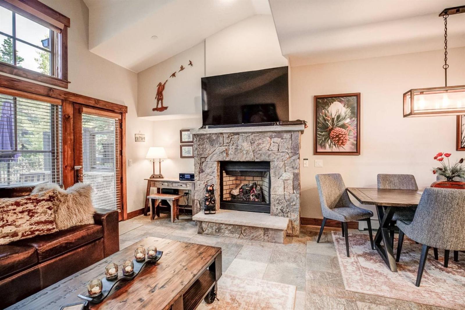Ski-In 2 Bedroom Townhome At Mountain Thunder view 3
