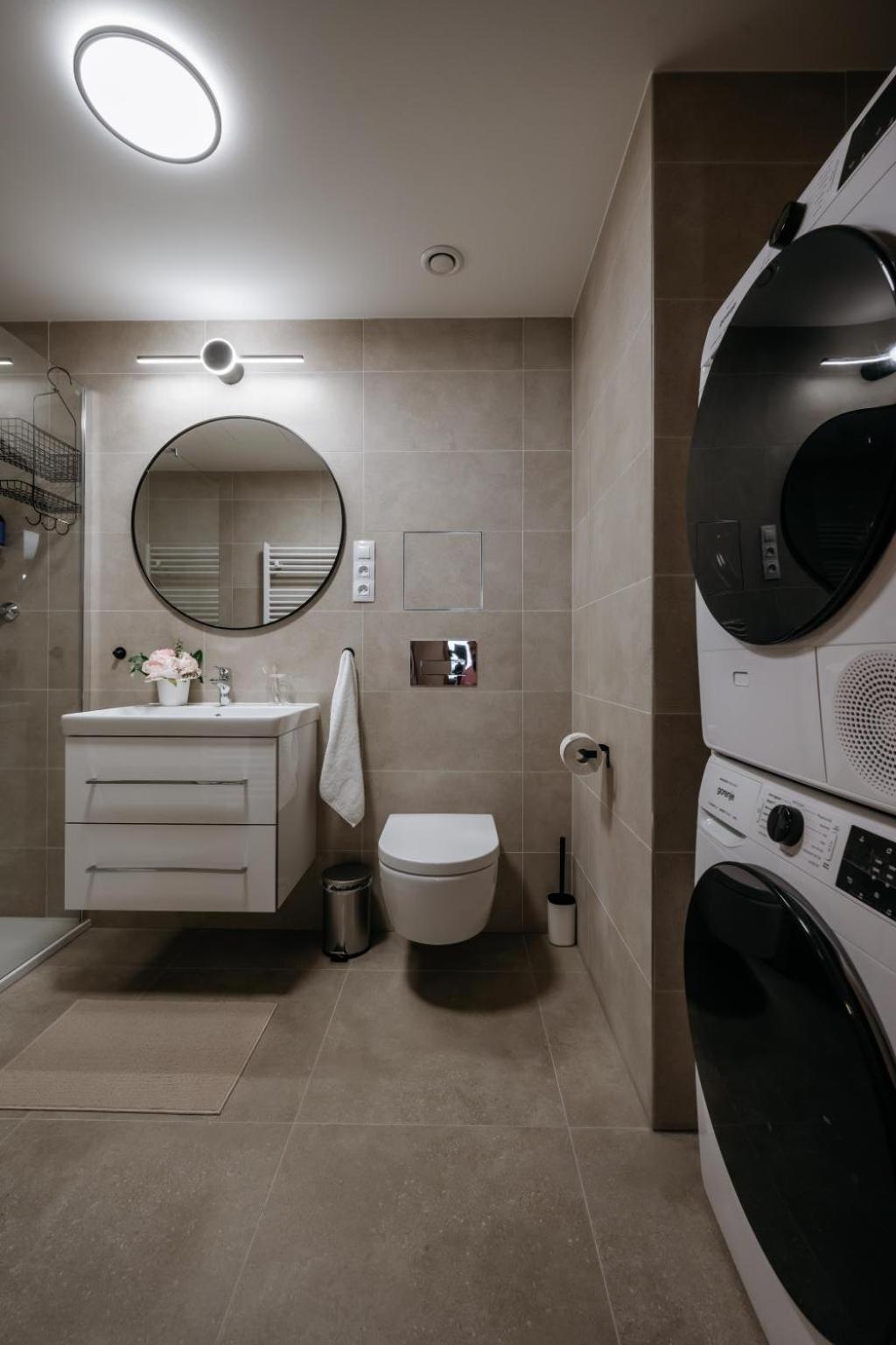Prague Days - One-bedroom Apartment with Garage Parking and Balcony