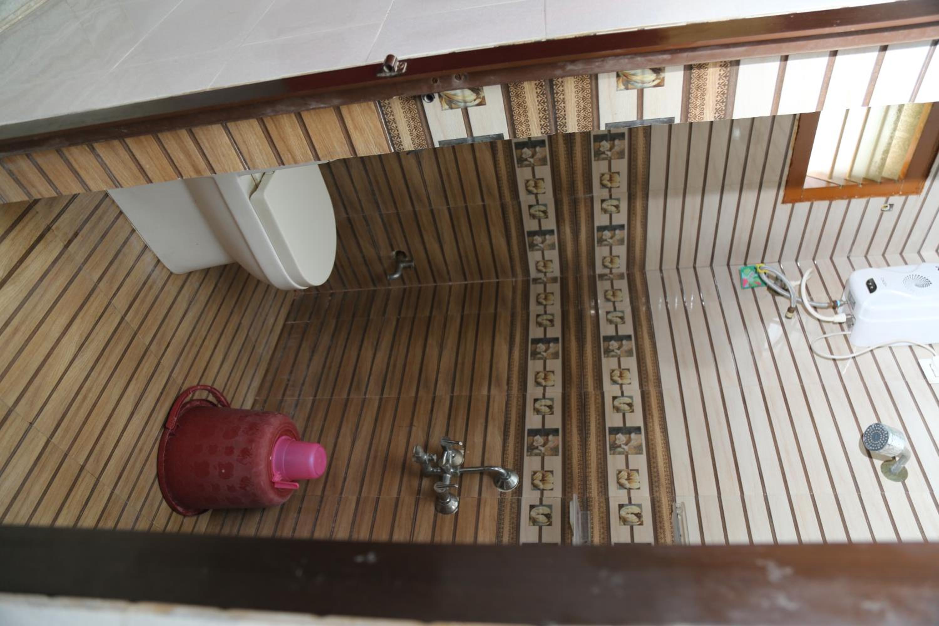 HB'S Nest HOMESTAY SPACIOUS 2BHK HILL VIEW APPARTMENT view 4