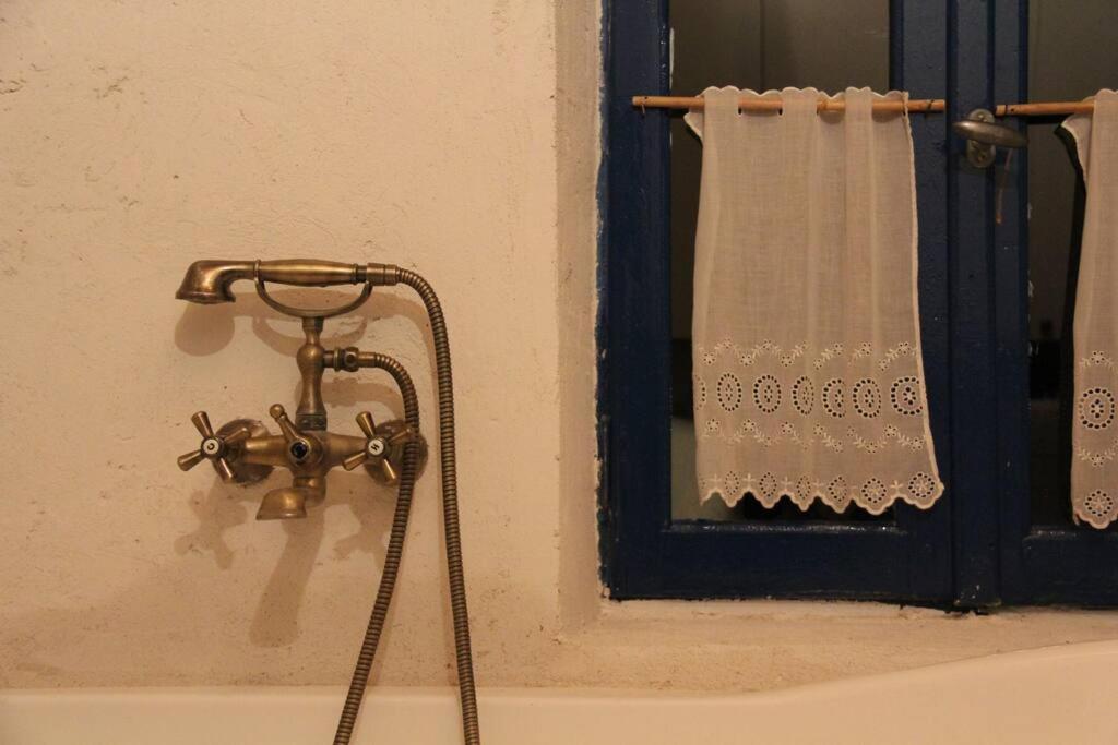 Original stone cottage, beach 4km, WIFI, max 6p view 3