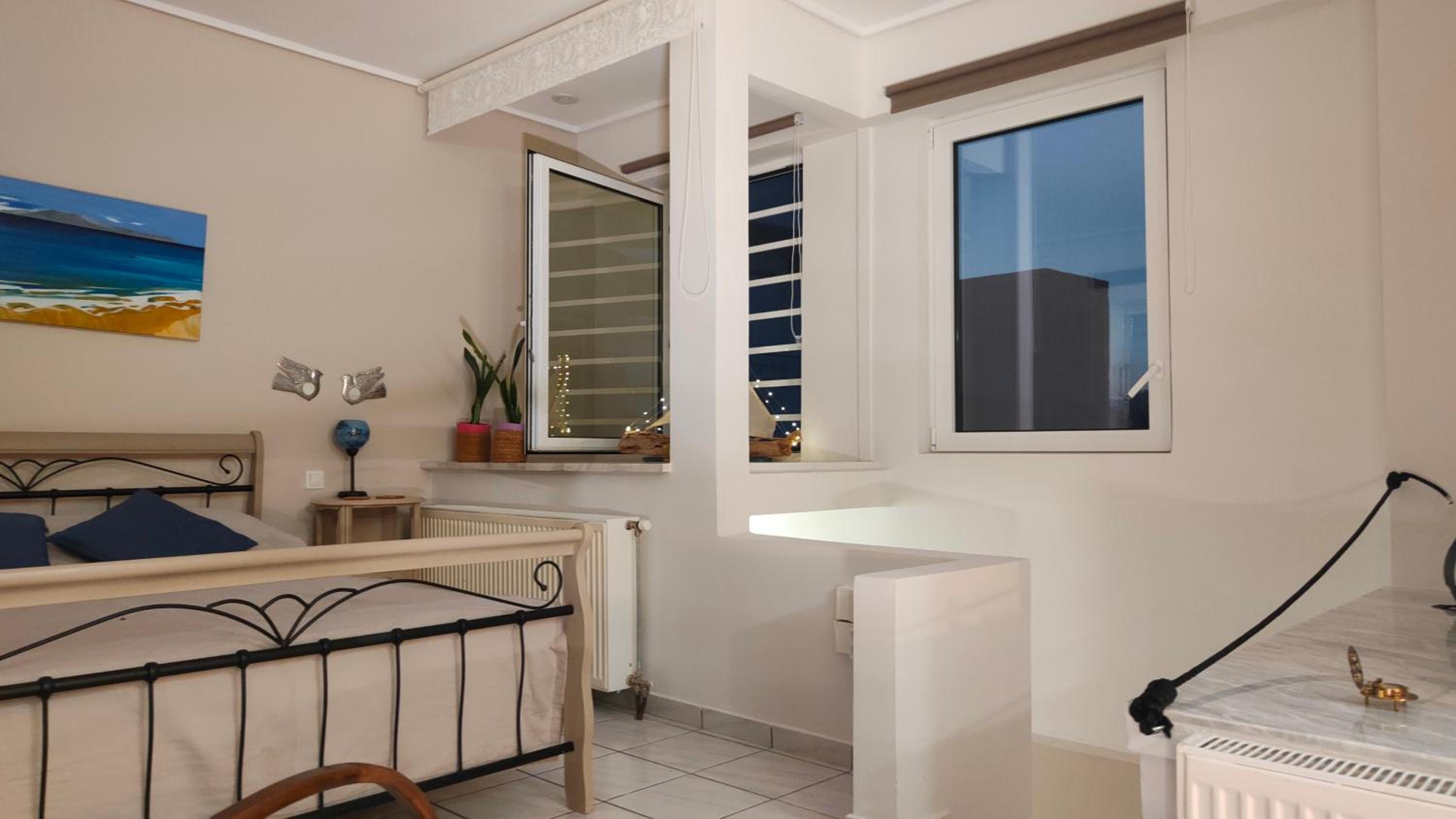 Mets Athens modern Maisonette, spacious view