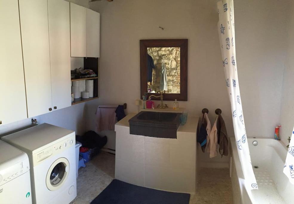 Photo 32