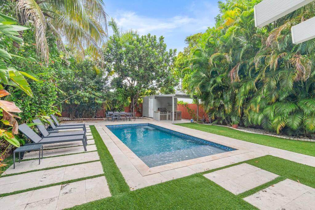 Villa Miami Poolside Paradise