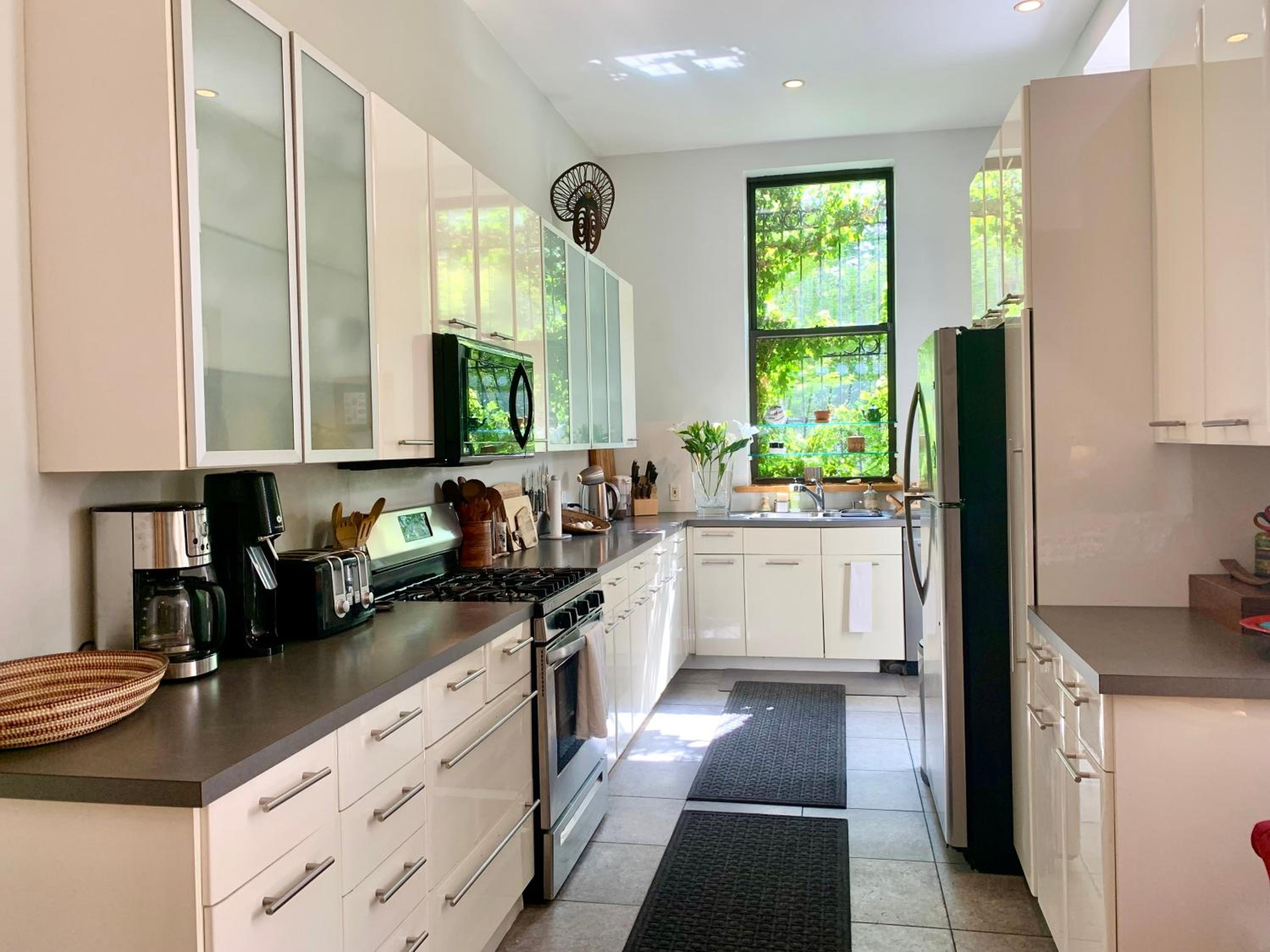 2 bedrooms with one private bathroom in lovely home
