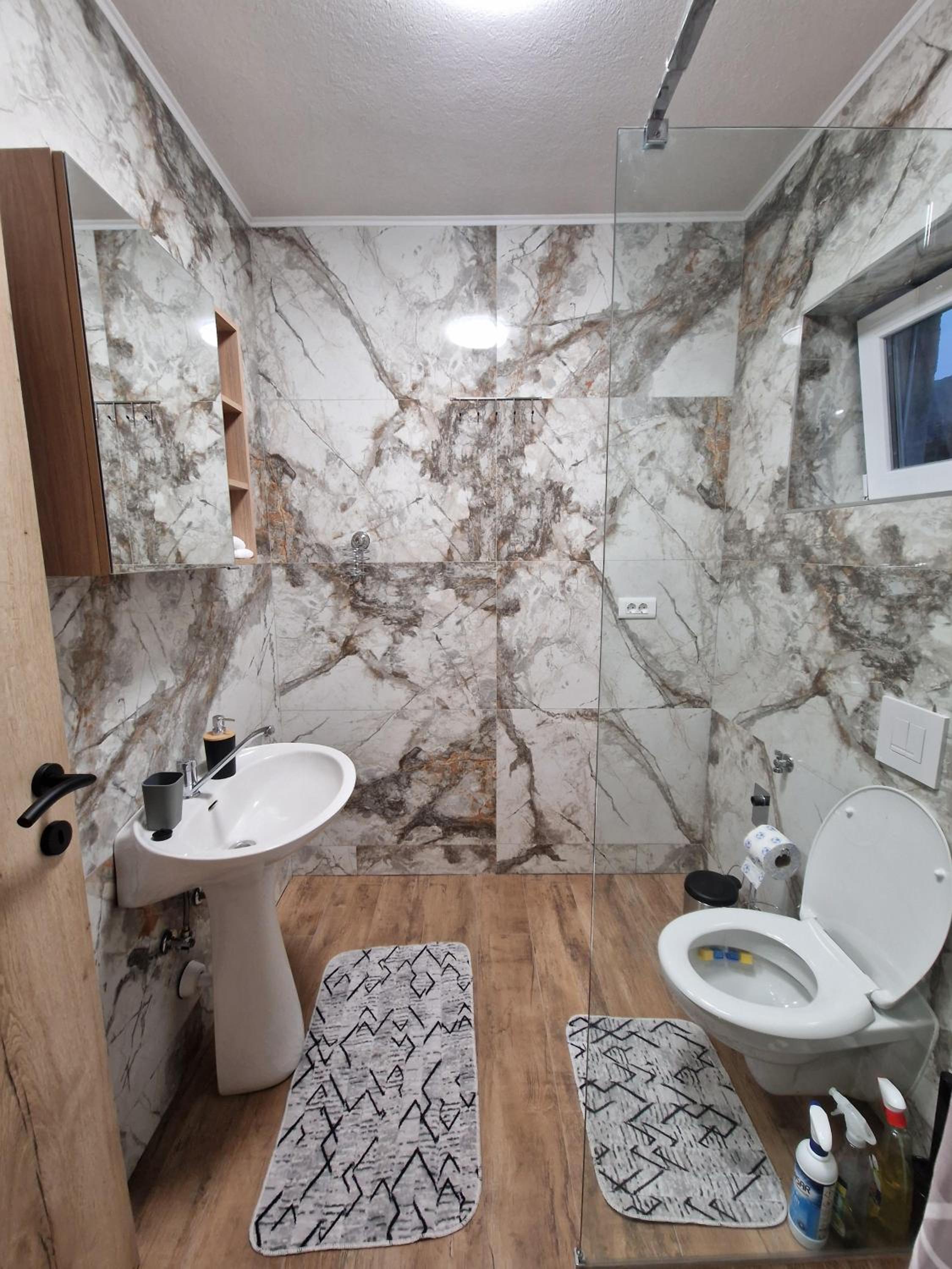 apartma-sobe Lejla
