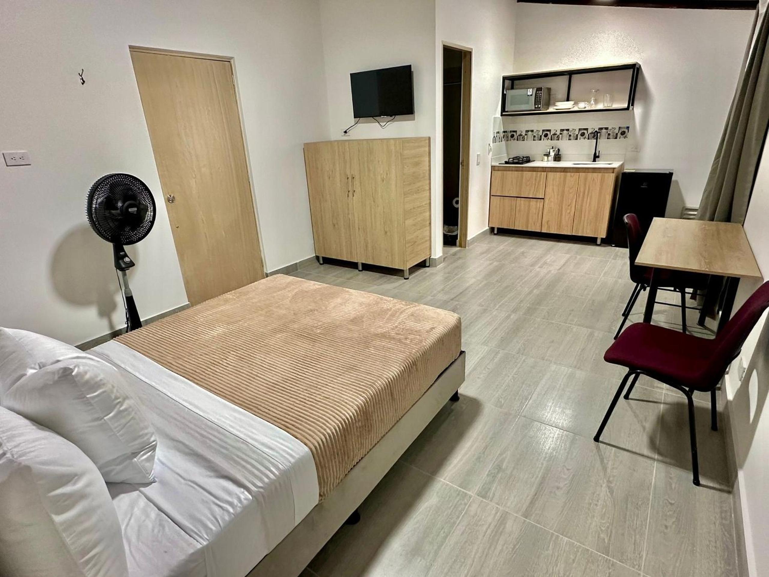 Apartahotel en Laureles