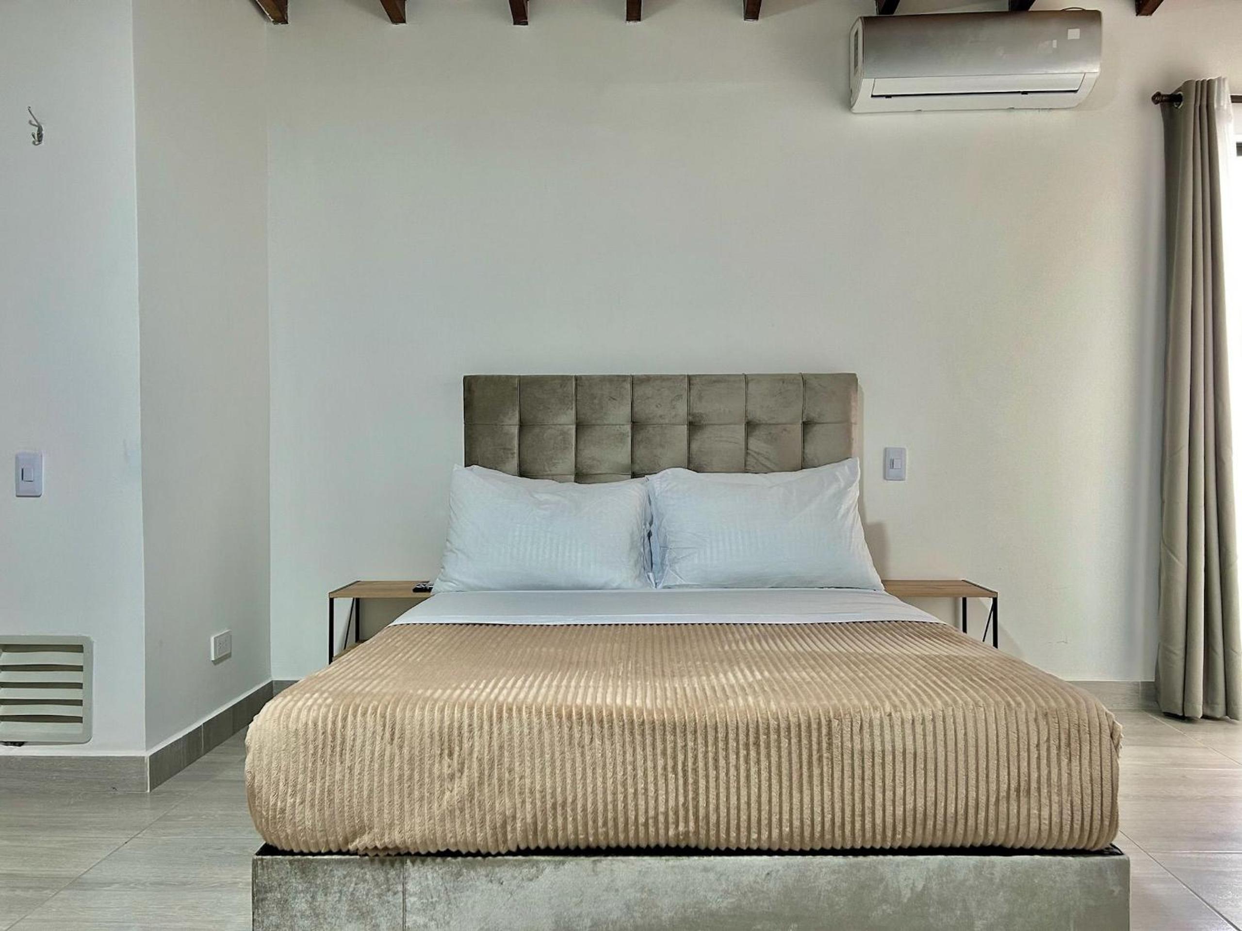 Apartahotel en Laureles